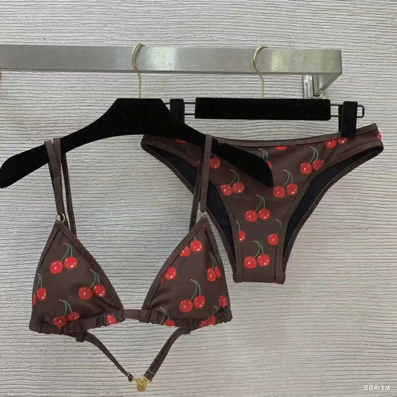 2025 New Bikini Split Swimsuit Fashion Suspender Bra Underwear + Briefs Beach Style Slim Fashion Resort Style Women Swimsuit
2025 New Bikini Split Swimsuit Fashion Suspender Bra Underwear + Briefs Beach Style Slim Fashion Resort Style Women Swimsuit