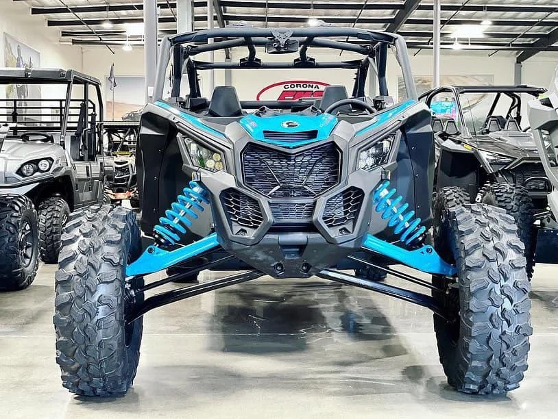 Быстрая продажа 2023 Can-Am Maverick X3 Max RS Turbo RR 72 (Octane Blue) 4-местное UTV
Быстрая продажа 2023 Can-Am Maverick X3 Max RS Turbo RR 72 (Octane Blue) 4-местное UTV
