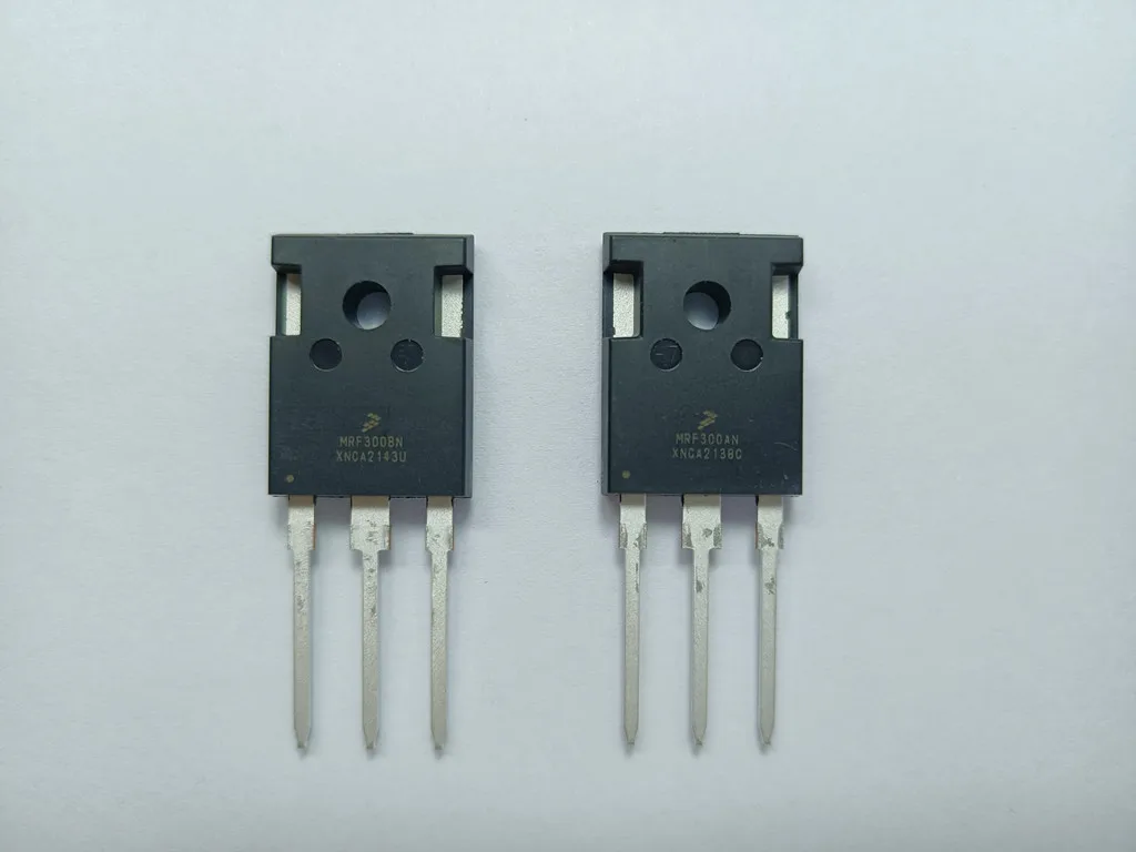 MRF300AN power amplifier tube MRF300BN field effect tube single tube 300W pair tube 600W short wave power amplifier board tube
MRF300AN power amplifier tube MRF300BN field effect tube single tube 300W pair tube 600W short wave power amplifier board tube