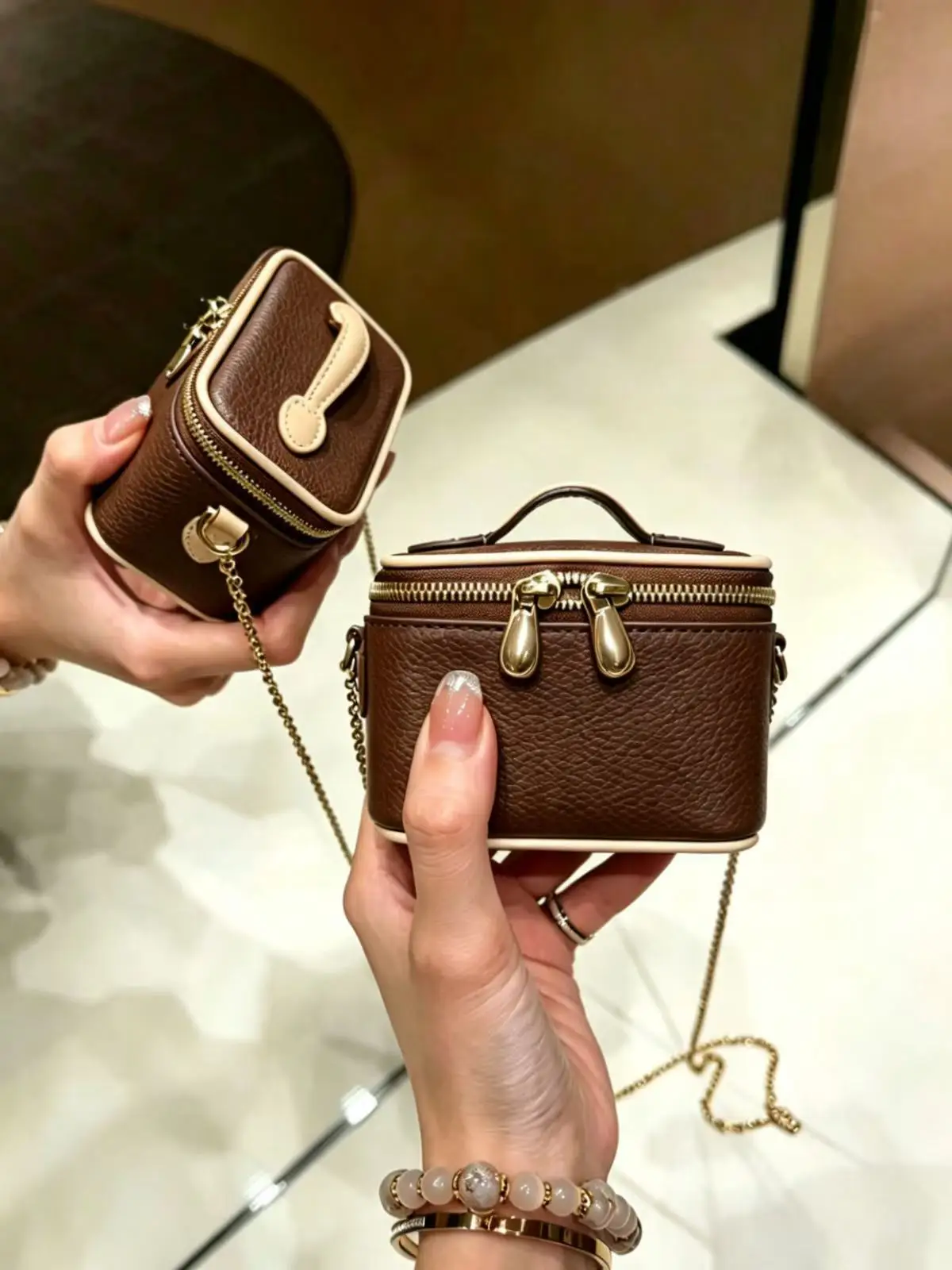 Size: 14-10cm Micro Bag Cute Women's Mini Decorative Bag Fashion Canvas Chain Crossbody Lipstick Makeup Bag A2B
Size: 14-10cm Micro Bag Cute Women's Mini Decorative Bag Fashion Canvas Chain Crossbody Lipstick Makeup Bag A2B