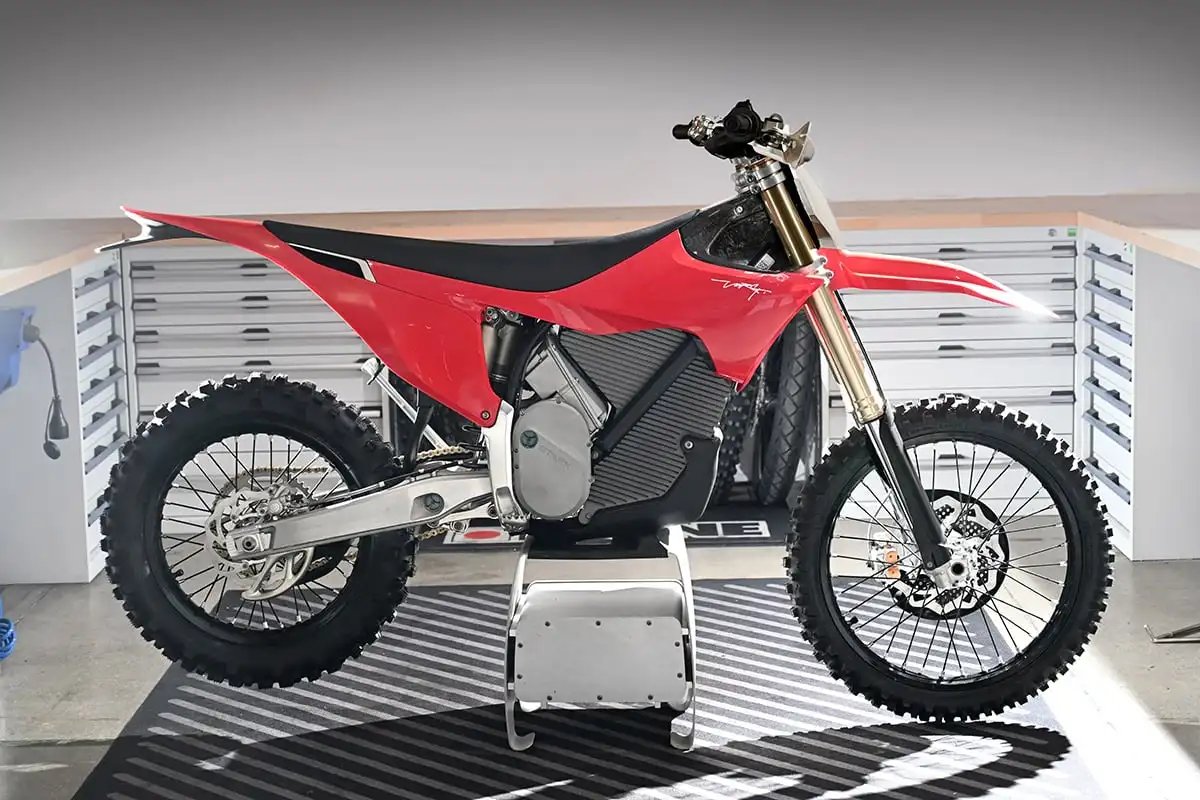 Quality sale on 2025 Stark Varg Alpha Enduro In Stark Red. @Sales
Quality sale on 2025 Stark Varg Alpha Enduro In Stark Red. @Sales