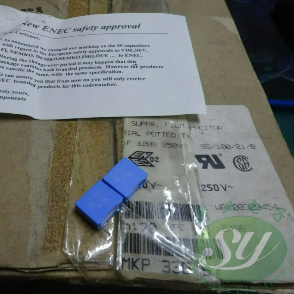 10pcs/lot BC MKP336 0.0033uf 250vAC 3n3 3300pF 3.3nF 332 M Y2 Brand New 10mm Film Capacitor
10pcs/lot BC MKP336 0.0033uf 250vAC 3n3 3300pF 3.3nF 332 M Y2 Brand New 10mm Film Capacitor