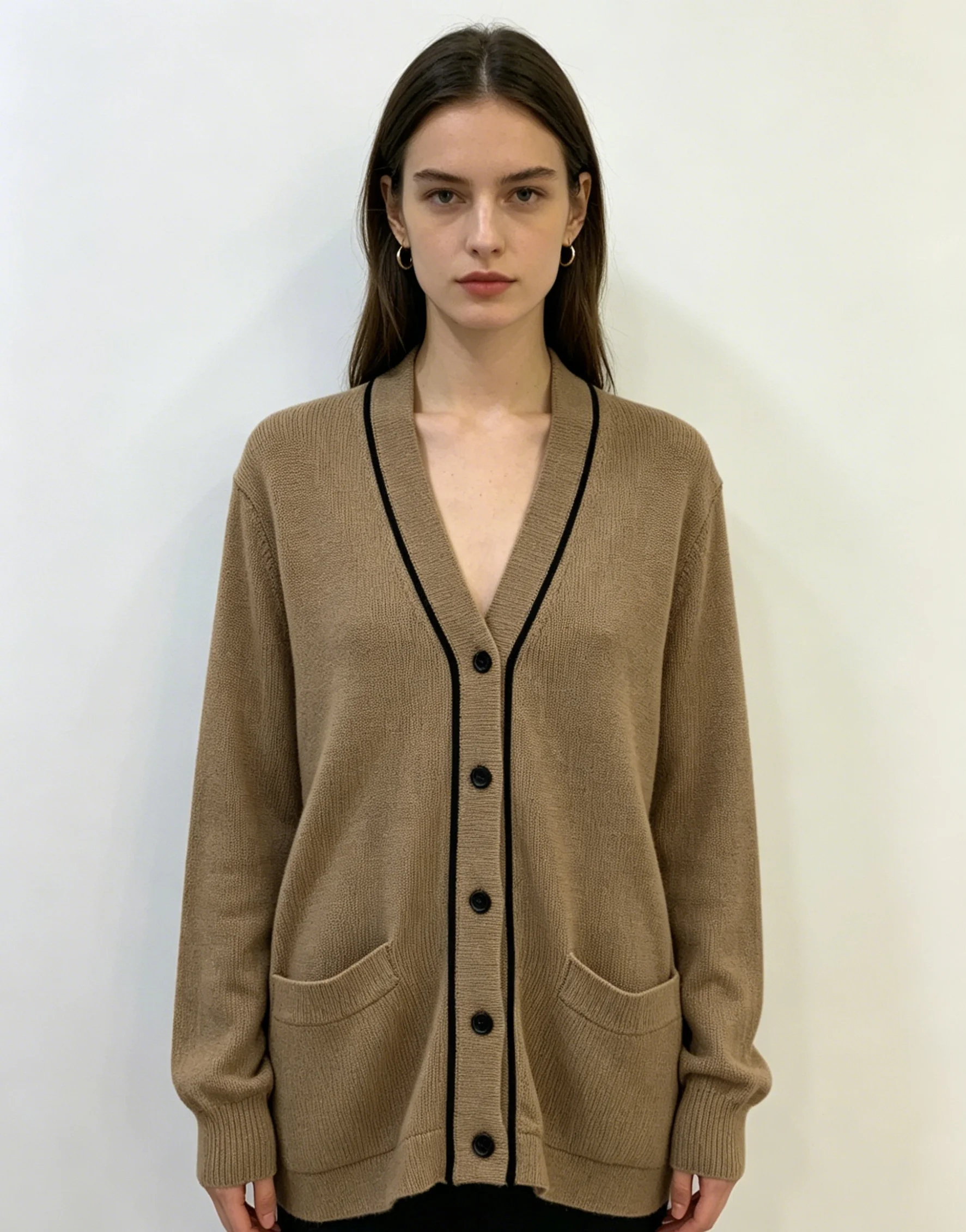 2026 SS Spring/Summer New Women's Buttoned Contrasting Edge Loose Long-Sleeved V-Neck Knitted Cardigan Coat LH073
2026 SS Spring/Summer New Women's Buttoned Contrasting Edge Loose Long-Sleeved V-Neck Knitted Cardigan Coat LH073