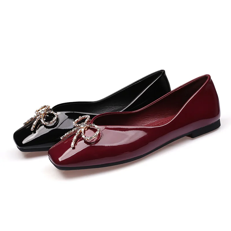2024 Flats Shoes Women Luxury Square Toe Flat Boat Shoes Comfortable Woman Soft Bottom Loafers Crystal Bow Decorated
2024 Flats Shoes Women Luxury Square Toe Flat Boat Shoes Comfortable Woman Soft Bottom Loafers Crystal Bow Decorated