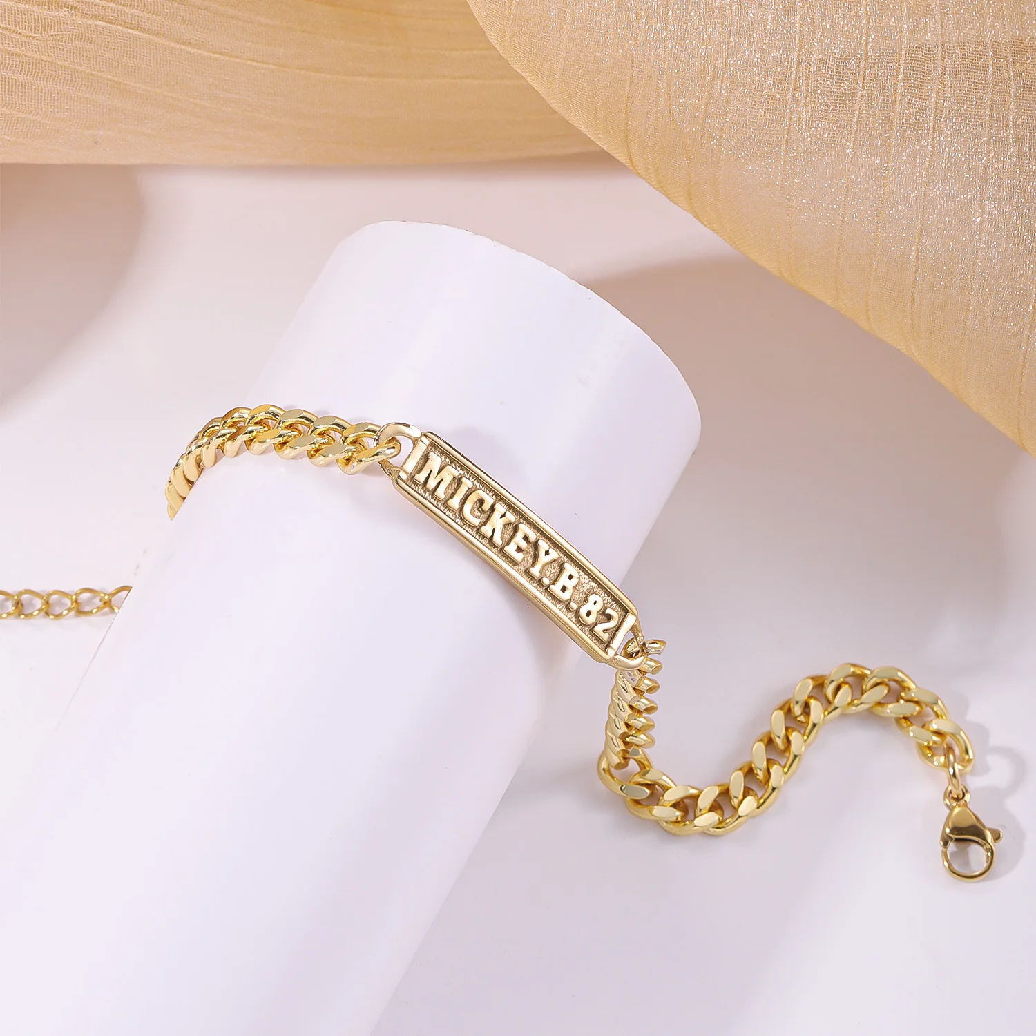 3D Custom Name Cuban Gold Chain Bracelet Gold Color Stainless Steel Thick Jewelry Customized Couple Men Women Unique Design Gift
3D Custom Name Cuban Gold Chain Bracelet Gold Color Stainless Steel Thick Jewelry Customized Couple Men Women Unique Design Gift