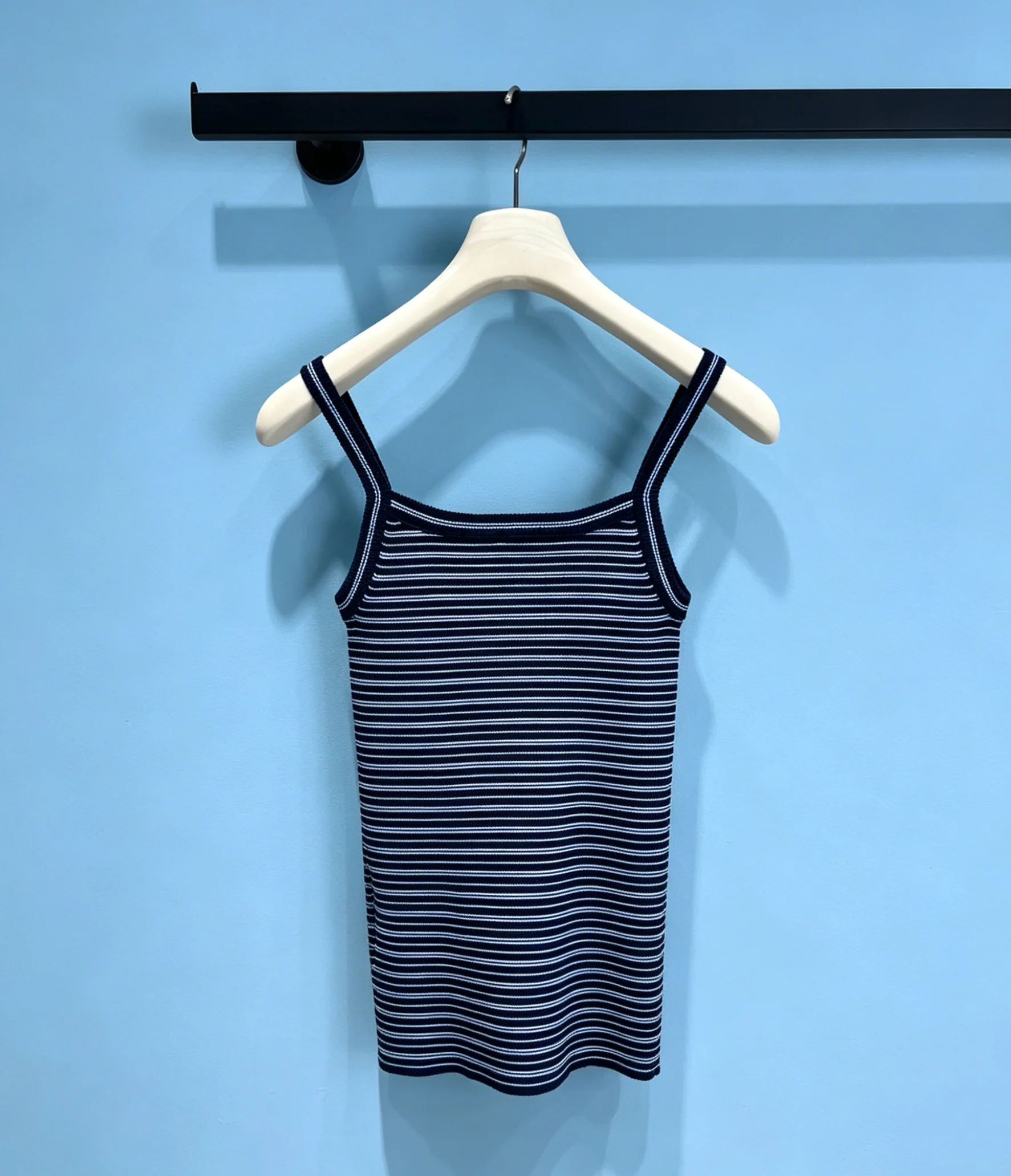 2026 New Women's Knitted Camisole Size M L Stretchy & Not Tight Code30
2026 New Women's Knitted Camisole Size M L Stretchy & Not Tight Code30