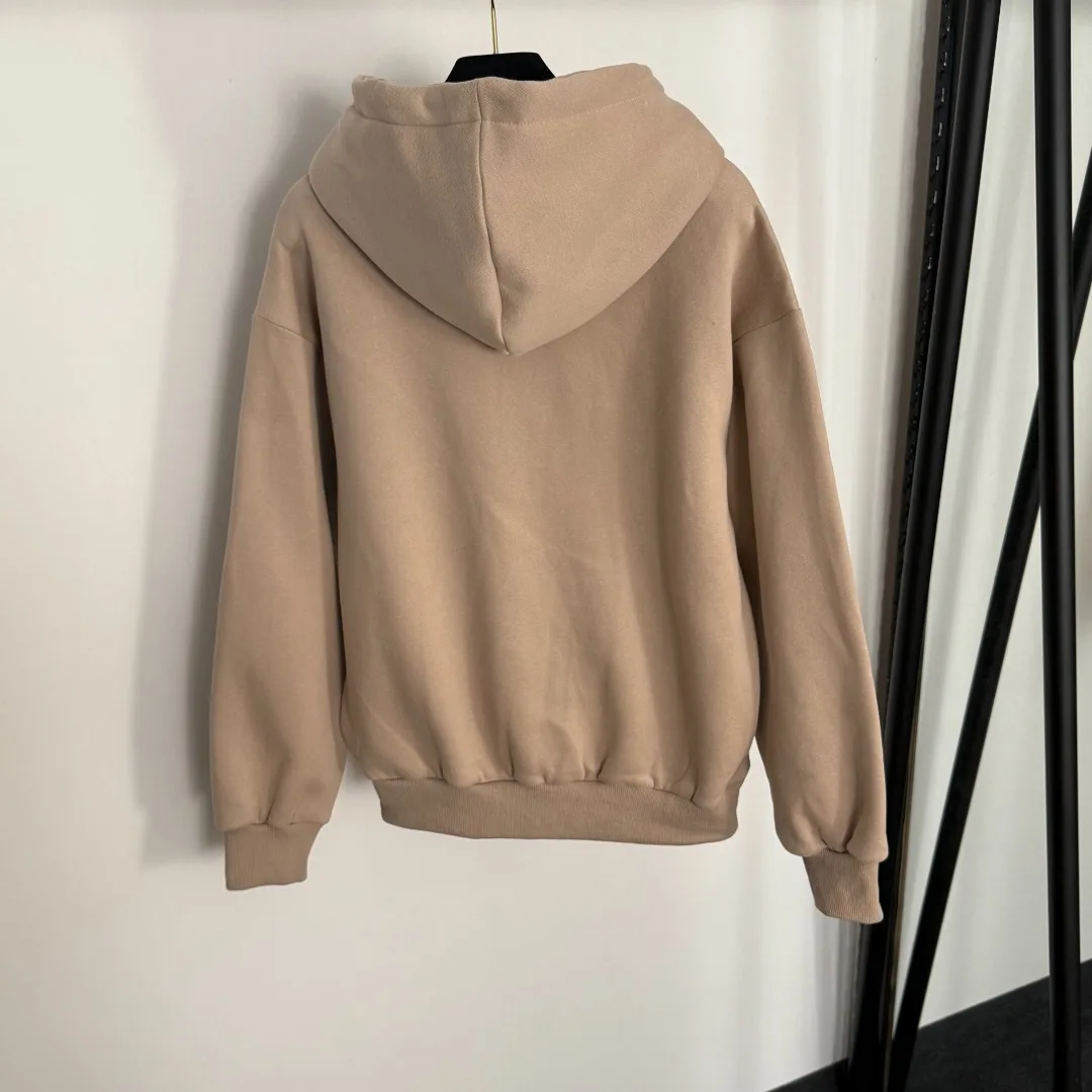 2025 New Autumn Winter Women's New Warm Three-Piece Cotton Vest Coat Long Sleeve Hooded Velvet Sweater Elastic Waist Trousers
2025 New Autumn Winter Women's New Warm Three-Piece Cotton Vest Coat Long Sleeve Hooded Velvet Sweater Elastic Waist Trousers