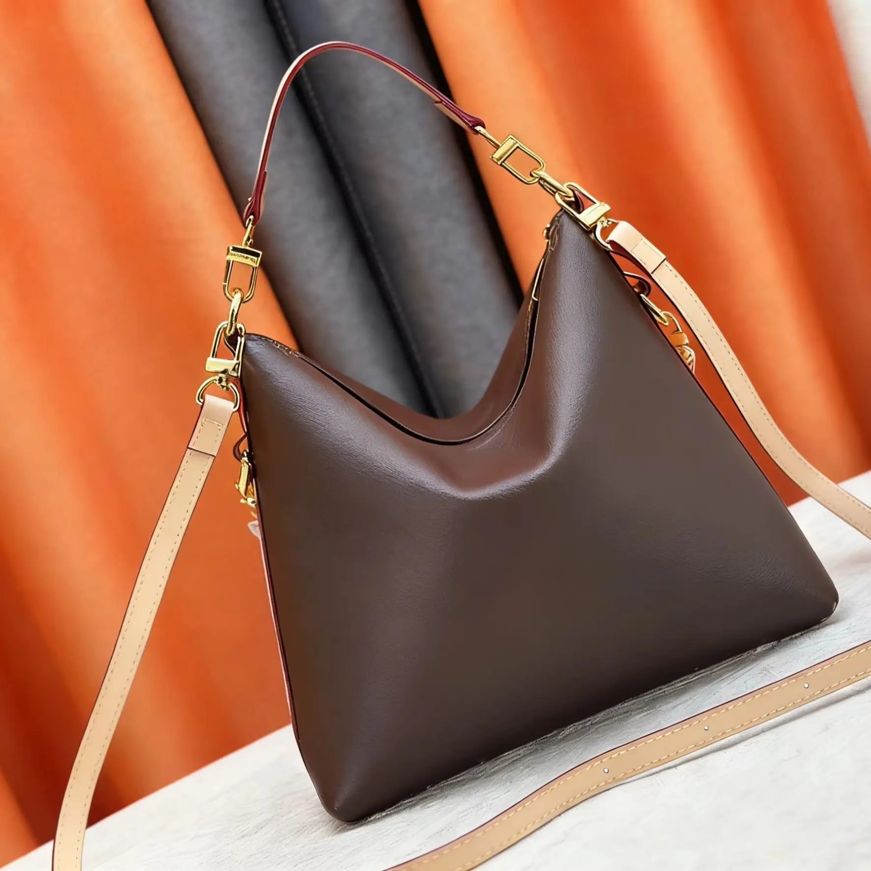 2025 Large Capacity Handbag Christmas Gift with Detachable Woven Chain 26cm*10cm*30cm
2025 Large Capacity Handbag Christmas Gift with Detachable Woven Chain 26cm*10cm*30cm