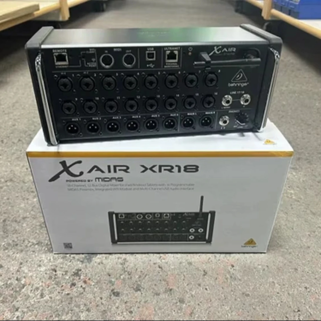 B.E_S._T B.E_S._T PROMO Fav!! Цифровой микшер Behringer X Air XR18 на 18 каналов с управлением через планшет — ХИТ ПРОДАЖ! !
B.E_S._T B.E_S._T PROMO Fav!! Цифровой микшер Behringer X Air XR18 на 18 каналов с управлением через планшет — ХИТ ПРОДАЖ! !