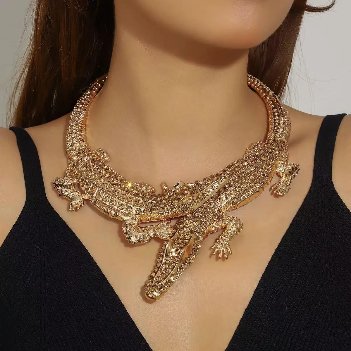 Luxury Rhinestone Alligator Statement Necklace 
Luxury Rhinestone Alligator Statement Necklace