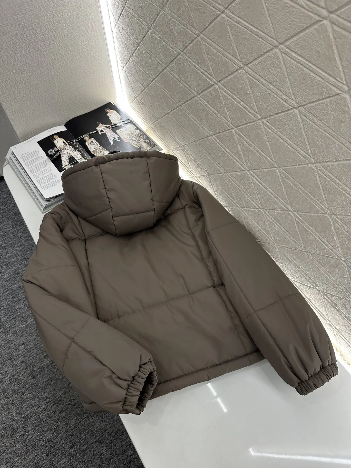 2025 New Solid Color High-end Versatile Hooded Thick and Loose Outerwear 58
2025 New Solid Color High-end Versatile Hooded Thick and Loose Outerwear 58