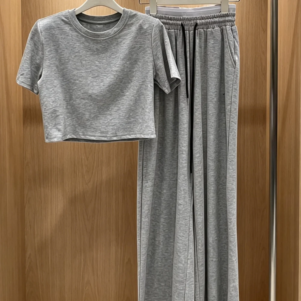 2026 Women's Grey 2 Piece Set Casual Crop Top T-shirt Wide Leg Pants Set Summer Loungewear Outfit 057
2026 Women's Grey 2 Piece Set Casual Crop Top T-shirt Wide Leg Pants Set Summer Loungewear Outfit 057