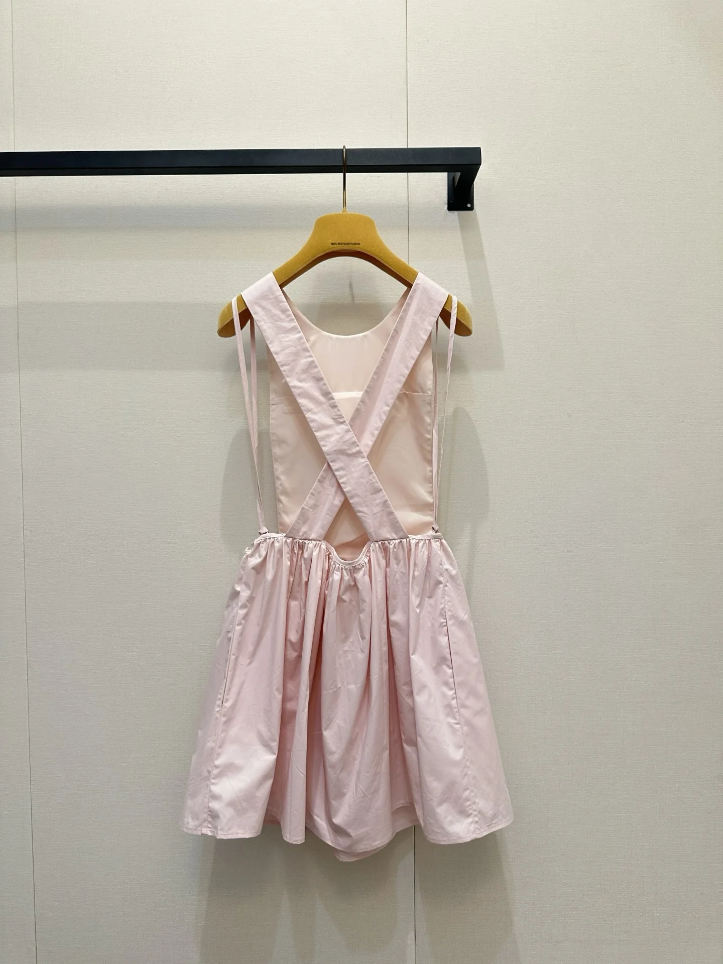 2026 Early Spring Designer Dress Ruffled sleeves with Belt velvet Mid-Length A-line Button Slimming Half-Sleeved
2026 Early Spring Designer Dress Ruffled sleeves with Belt velvet Mid-Length A-line Button Slimming Half-Sleeved