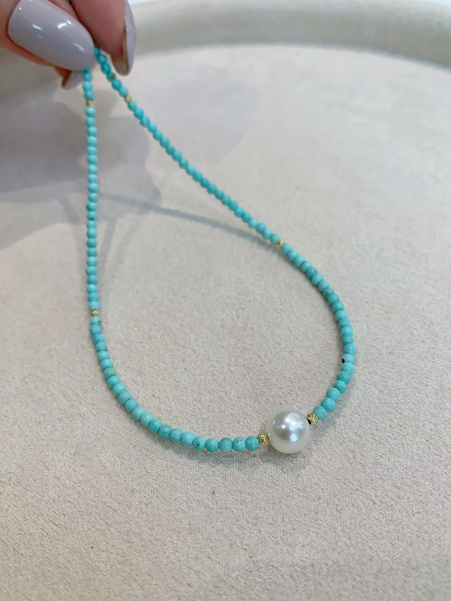 MADALENA SARARA Mini Turquoise Beaded Women Choker With 7-7.5mm Saltwater Pearl
MADALENA SARARA Mini Turquoise Beaded Women Choker With 7-7.5mm Saltwater Pearl