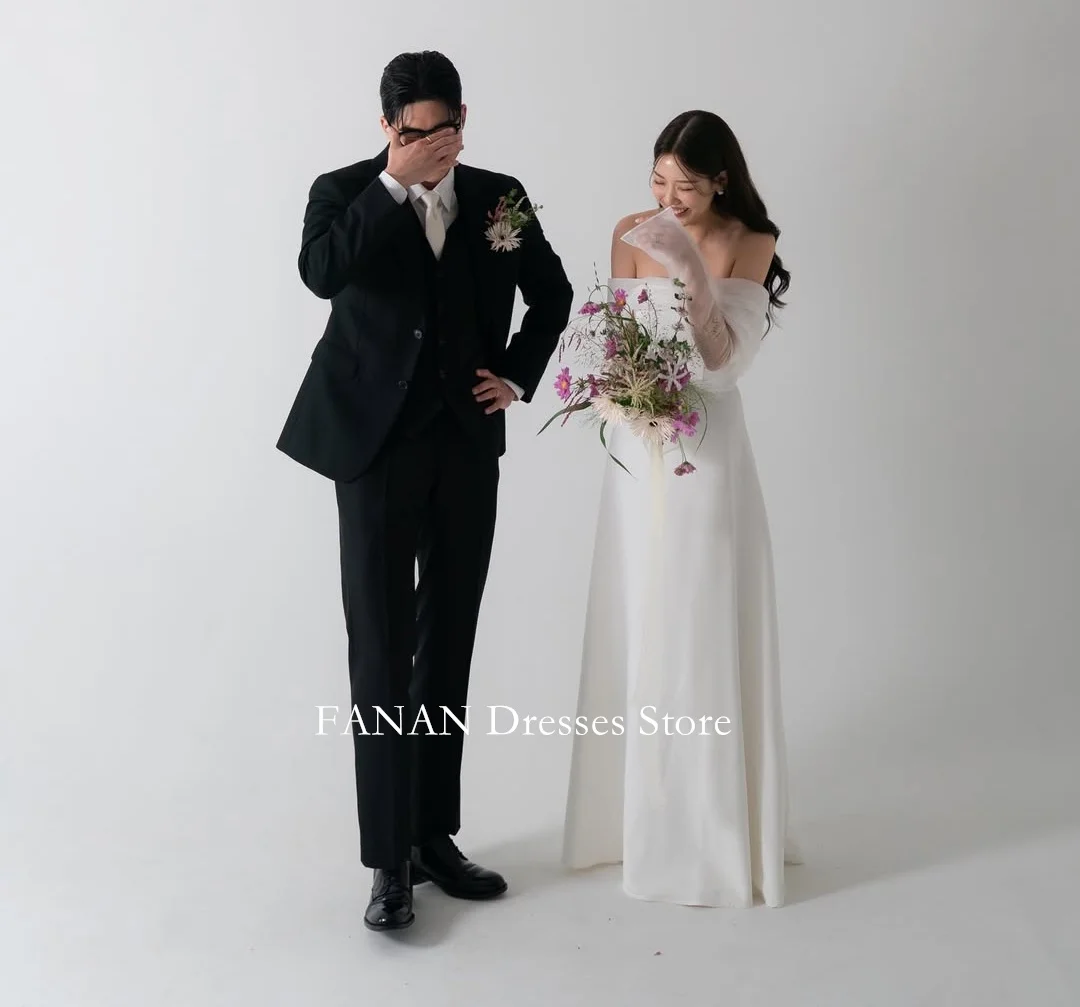FANAN Off the Shoulder Korea Ivory Corset Wedding Dresses 웨딩드레스 Long Sleeves Satin Customized Pretty Bride Gowns Plus Size
FANAN Off the Shoulder Korea Ivory Corset Wedding Dresses 웨딩드레스 Long Sleeves Satin Customized Pretty Bride Gowns Plus Size
