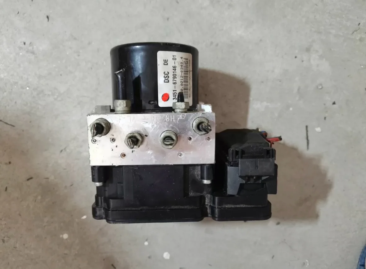 Original Used ABS Brake Pump For BMW 328i 335i 2009-2013 3451679014601 Removed from the car
Original Used ABS Brake Pump For BMW 328i 335i 2009-2013 3451679014601 Removed from the car
