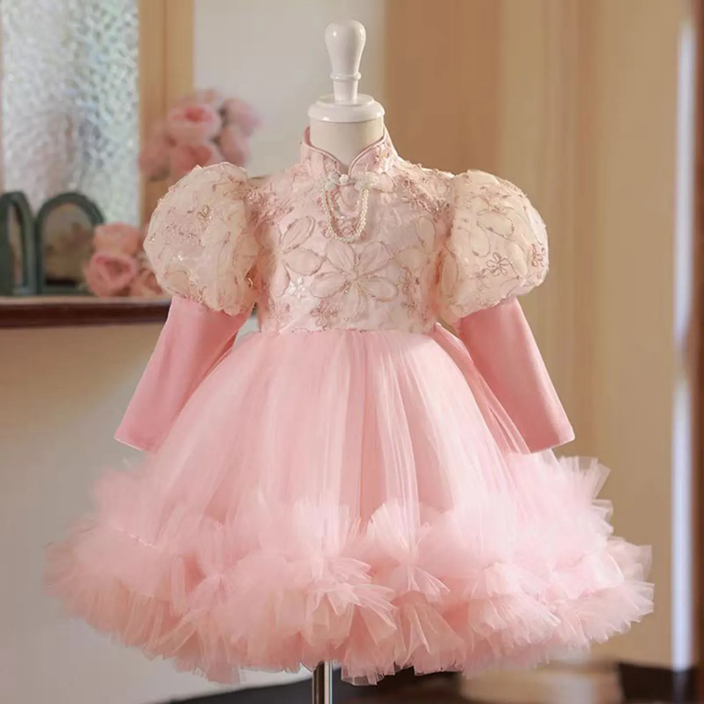 Dreamy Vow Elegant Chinese Style Neck Pearled Tulle Pink Flower Girl Dress Long Sleeves Wedding Birthday Evening Party Prom D032
Dreamy Vow Elegant Chinese Style Neck Pearled Tulle Pink Flower Girl Dress Long Sleeves Wedding Birthday Evening Party Prom D032