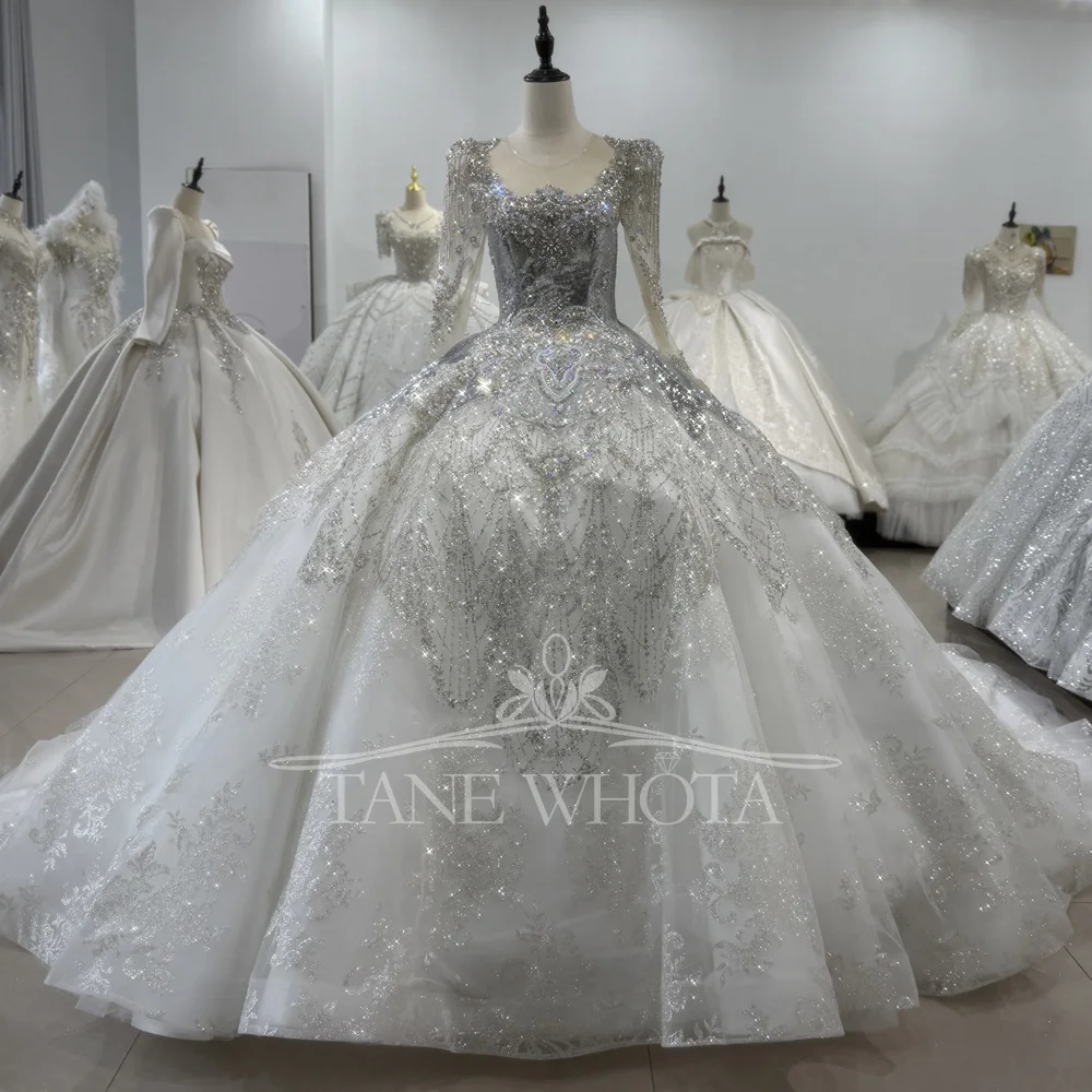 Modest Wedding Dresses Silver Long Sleeve Lace Up Back Crystal Vestito Da Matrimonio 2025 
Modest Wedding Dresses Silver Long Sleeve Lace Up Back Crystal Vestito Da Matrimonio 2025