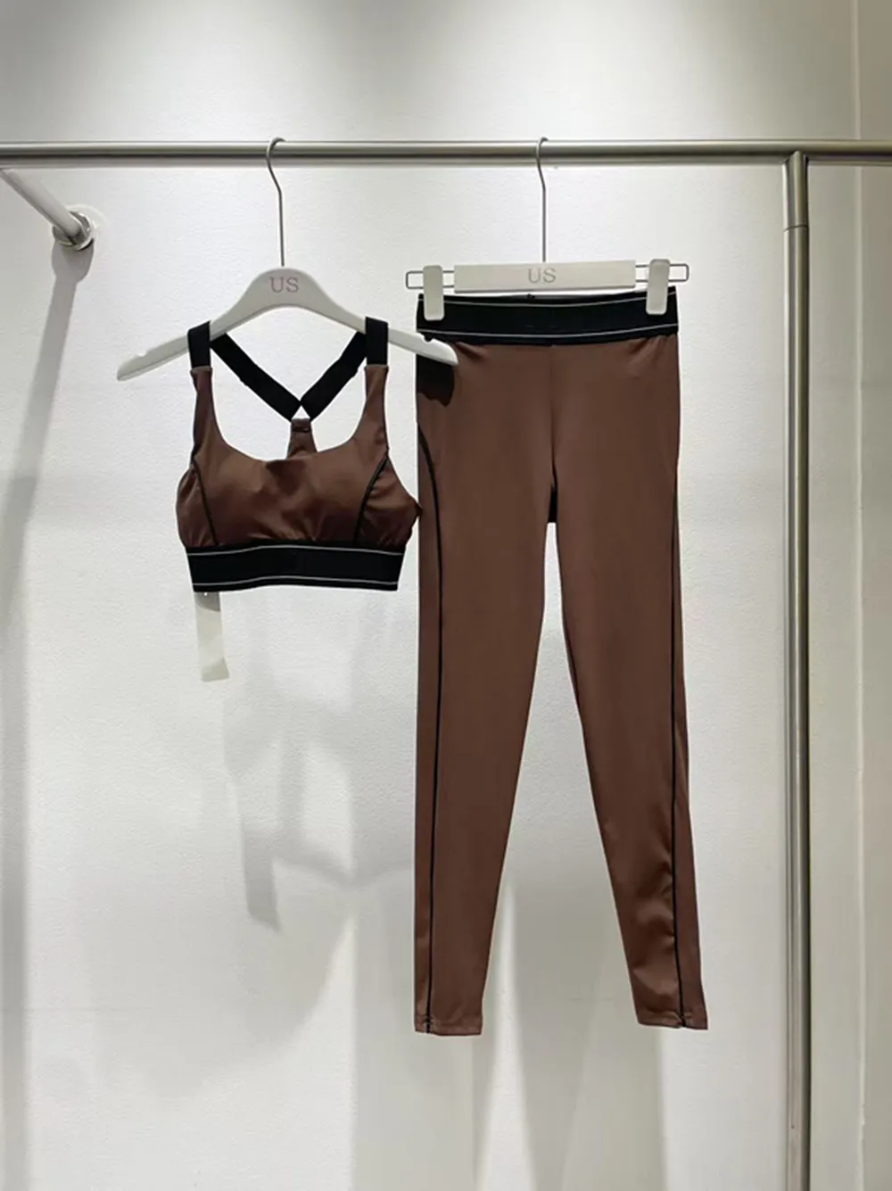 Women's Tank Top and Pants Comfortable, Casual, Versatile, Sports, Fitness, Jump Rope Running Set
Women's Tank Top and Pants Comfortable, Casual, Versatile, Sports, Fitness, Jump Rope Running Set