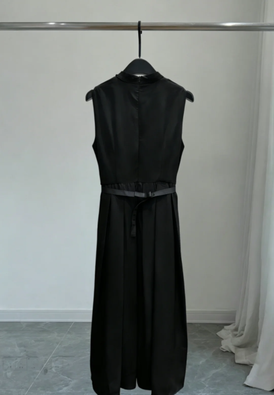2026 Women's Spring and Summer New Classic Elegant Sleeveless Dress ZX8815
2026 Women's Spring and Summer New Classic Elegant Sleeveless Dress ZX8815