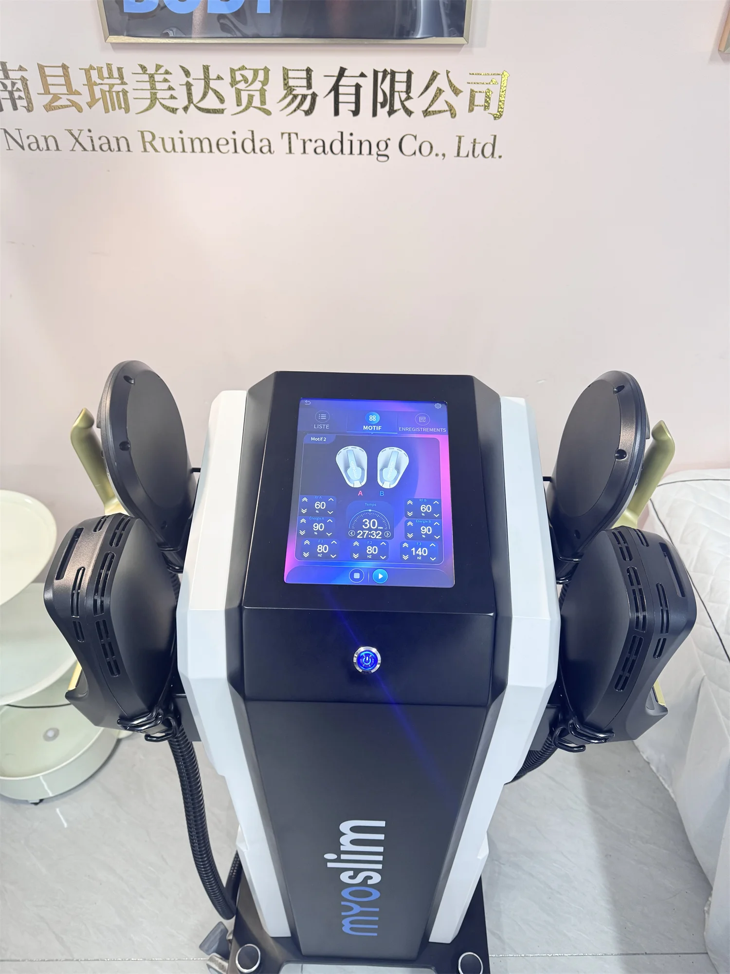 Myoslim Pro Body Sculpting Muscle Stimulation Machine 6500W RF Fat Slimming 15 Electromagnetic Weight Loss Equipment
Myoslim Pro Body Sculpting Muscle Stimulation Machine 6500W RF Fat Slimming 15 Electromagnetic Weight Loss Equipment