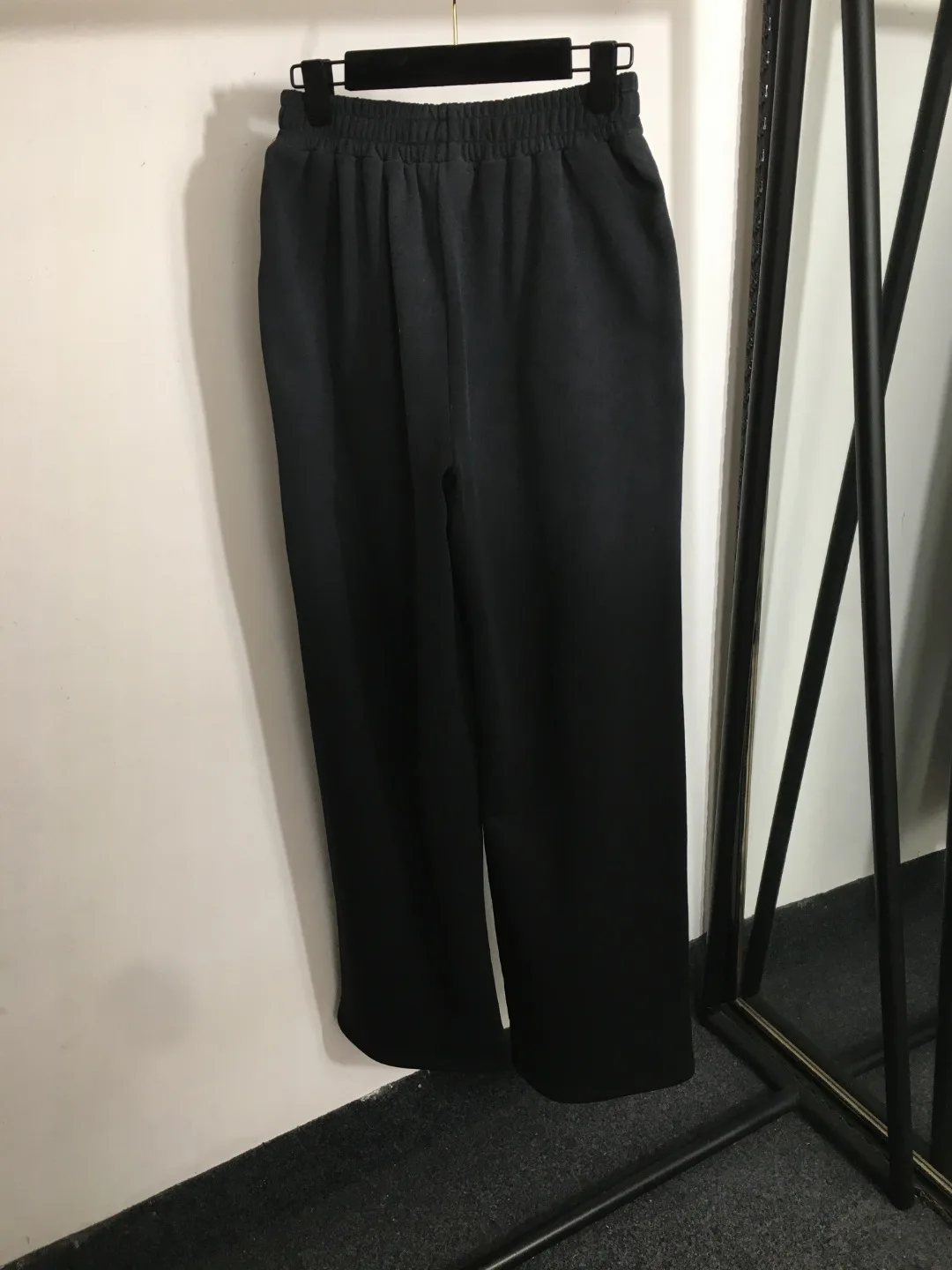 2026 Women Clothes Early Spring Wear Casual Wide Leg Pants Pure Cotton Material Comfortable Versatile Daily Essentials
2026 Women Clothes Early Spring Wear Casual Wide Leg Pants Pure Cotton Material Comfortable Versatile Daily Essentials