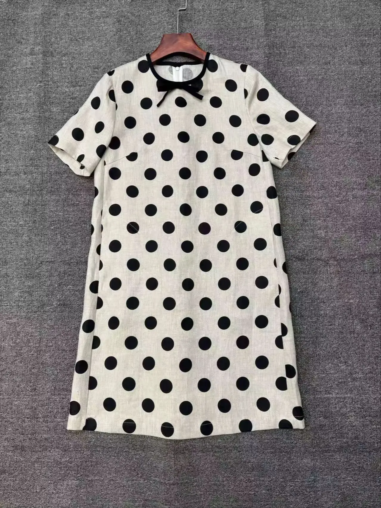 Casual Classic Twill Linen Polka Dot Knee Dress
Casual Classic Twill Linen Polka Dot Knee Dress