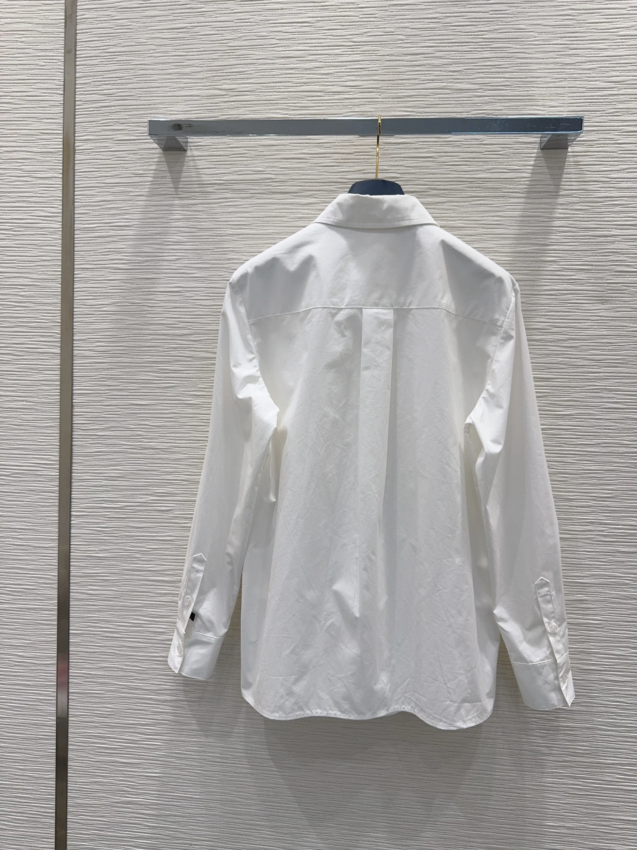 2026 Spring/Summer Latest White Shirt
2026 Spring/Summer Latest White Shirt