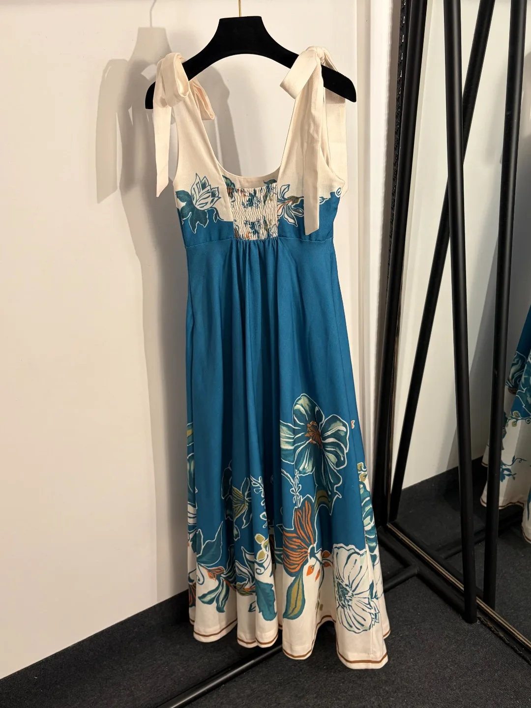 2026 Summer Women's Color Block Floral Dress Retro Vibe Long Cami Dress ZX180
2026 Summer Women's Color Block Floral Dress Retro Vibe Long Cami Dress ZX180