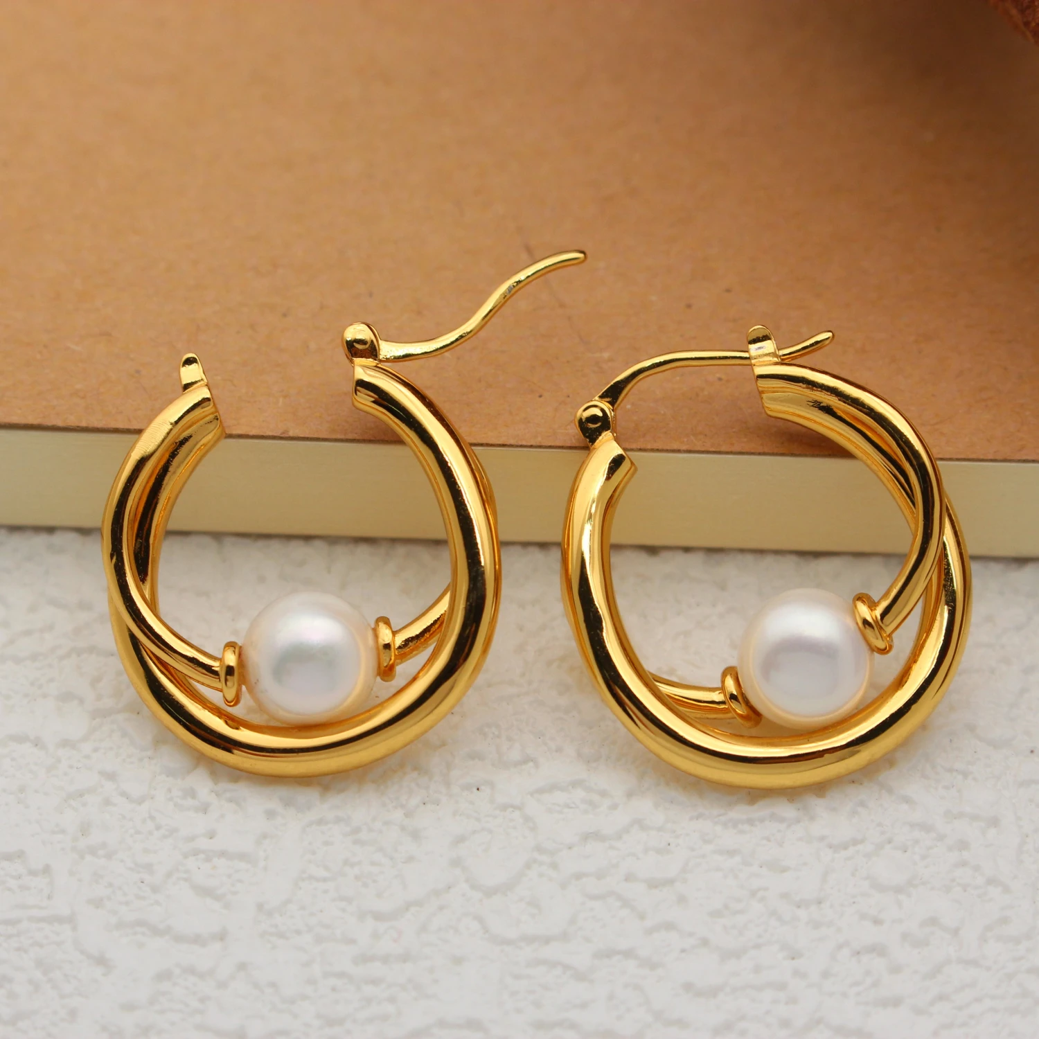 YAJUNIEL Double Hoop Earrings with Natural Freshwater Pearls 24K Gold Plated Hypoallergenic Jewelry for Women
YAJUNIEL Double Hoop Earrings with Natural Freshwater Pearls 24K Gold Plated Hypoallergenic Jewelry for Women