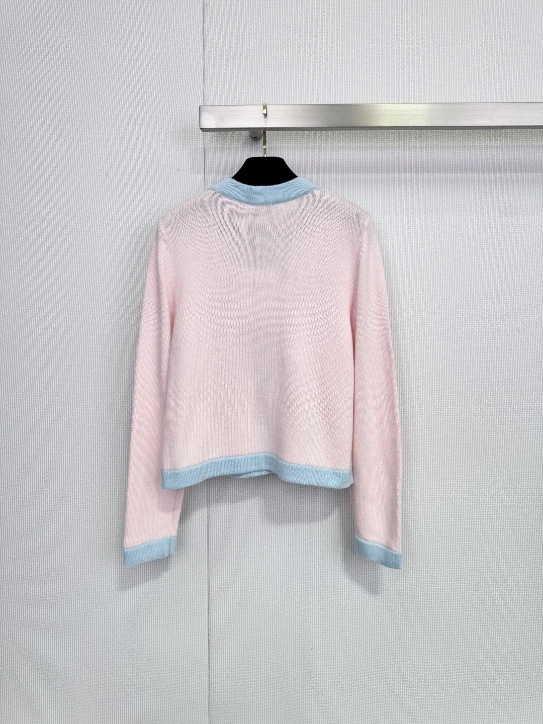 New Year Spring Contrast Knitted Cardigan High end Solid Color Versatile Sweater 214
New Year Spring Contrast Knitted Cardigan High end Solid Color Versatile Sweater 214