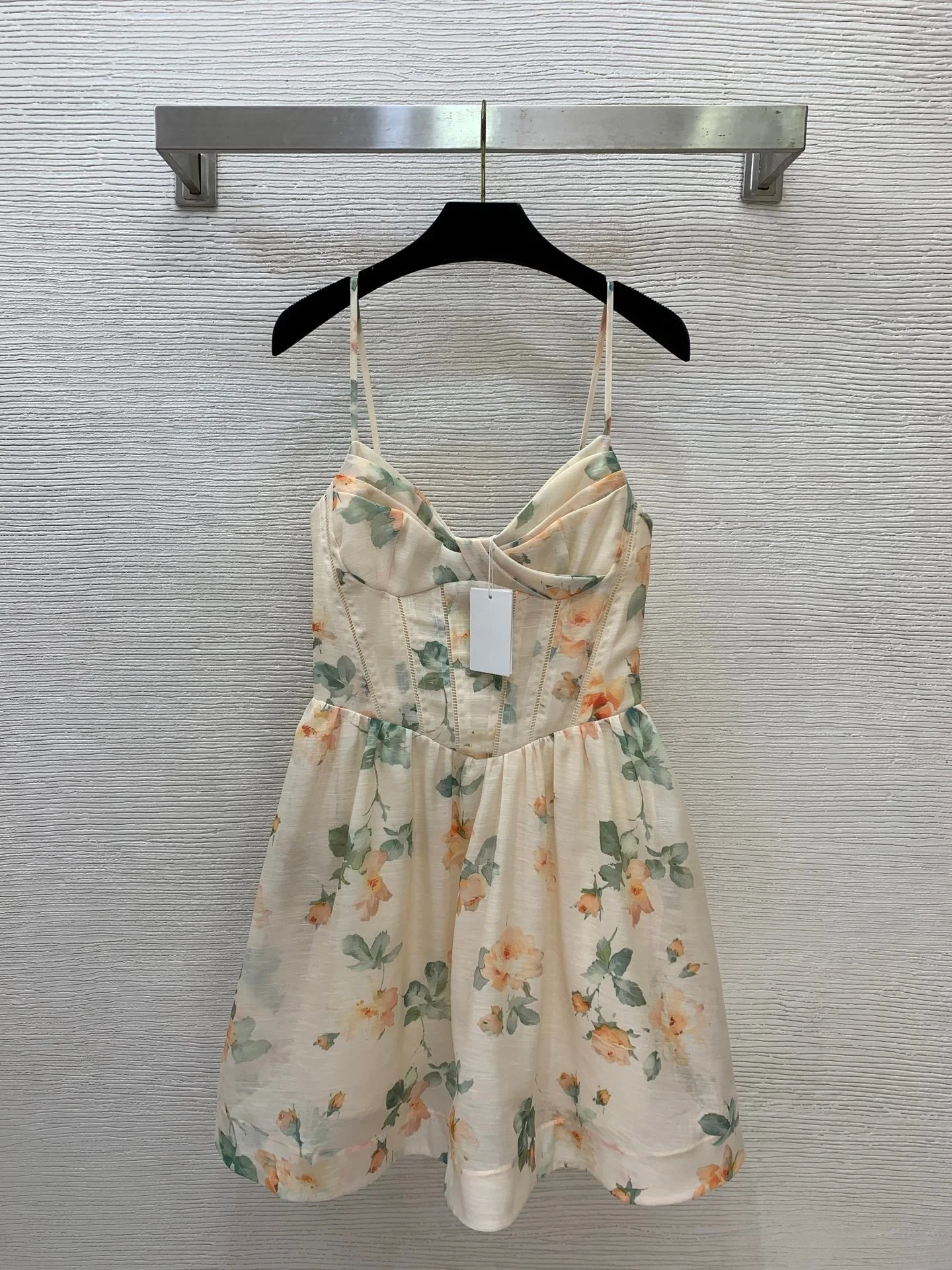 2026 Women Dress Floral Print Corset Mini Dress Sleeveless A Line Flowy Elastic Back Design
2026 Women Dress Floral Print Corset Mini Dress Sleeveless A Line Flowy Elastic Back Design