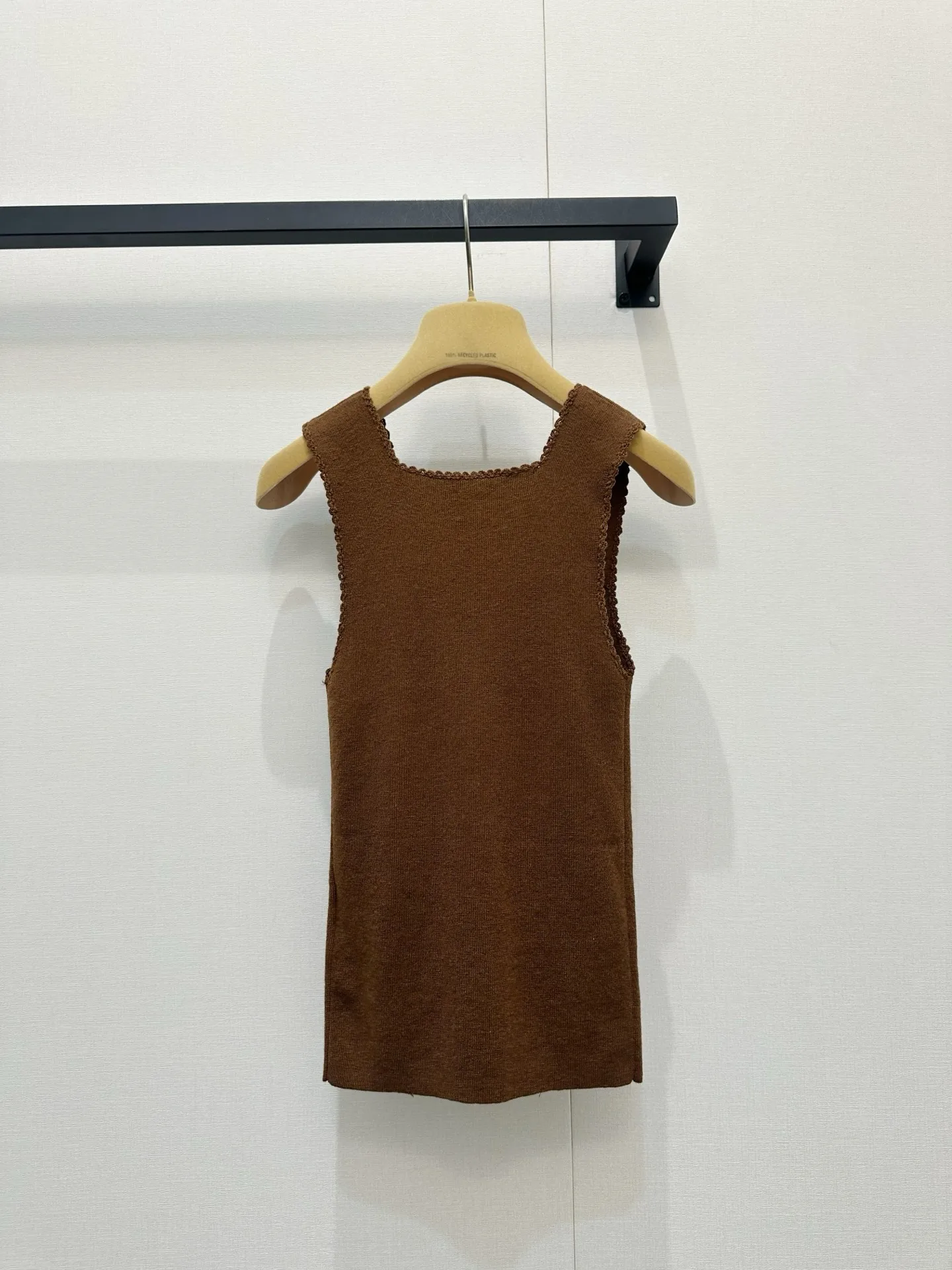 2026 New Fashion Spring Vintage Color Block LoosOff-the-Shoulder Short-Sleeve Knit Top Sweater for Women
2026 New Fashion Spring Vintage Color Block LoosOff-the-Shoulder Short-Sleeve Knit Top Sweater for Women
