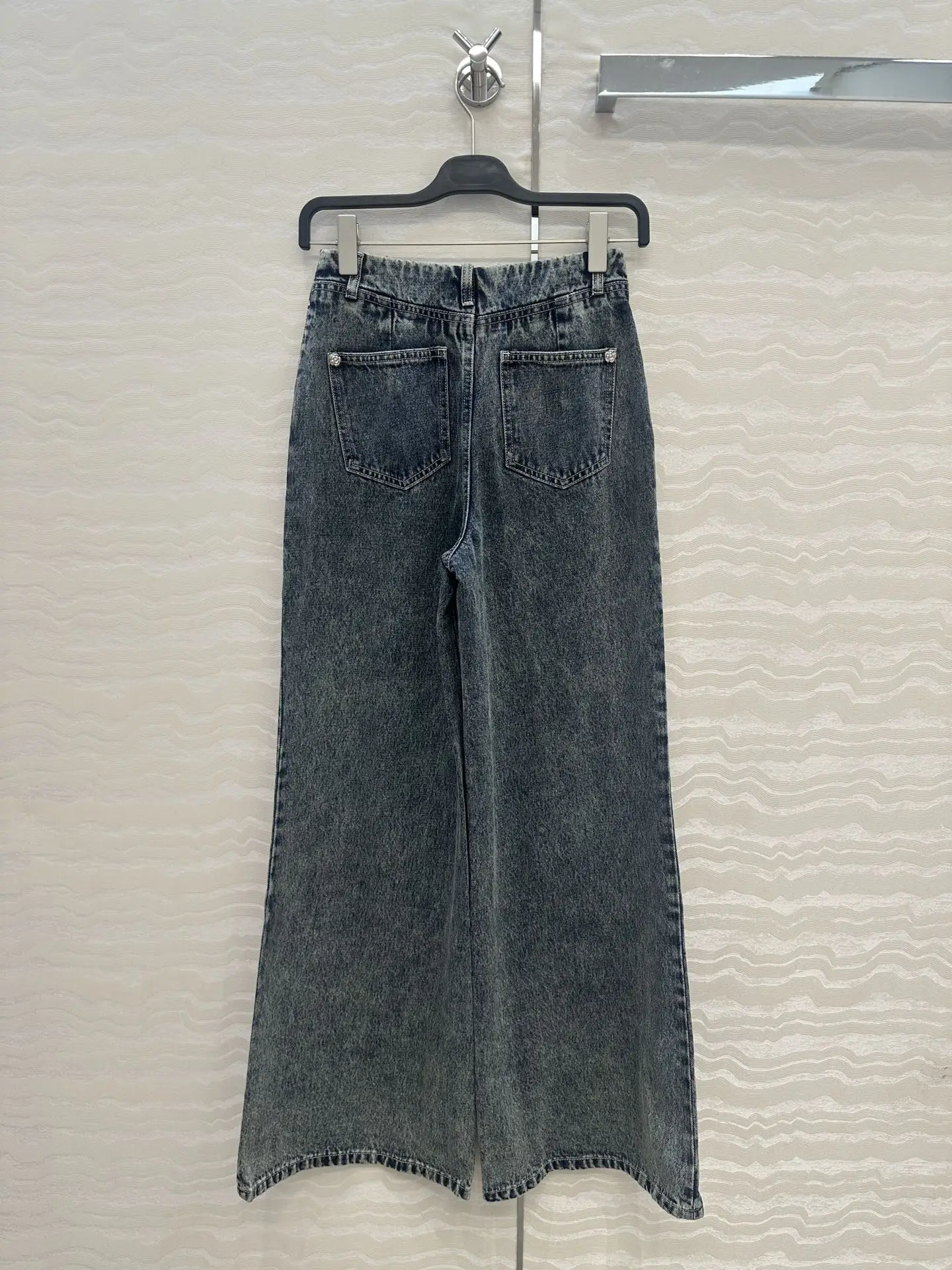 Высокое качество, весенне-осенние женские джинсы, повседневные модные лоскутные потертые широкие брюки, хлопковые джинсовые JQ177 
Высокое качество, весенне-осенние женские джинсы, повседневные модные лоскутные потертые широкие брюки, хлопковые джинсовые JQ177