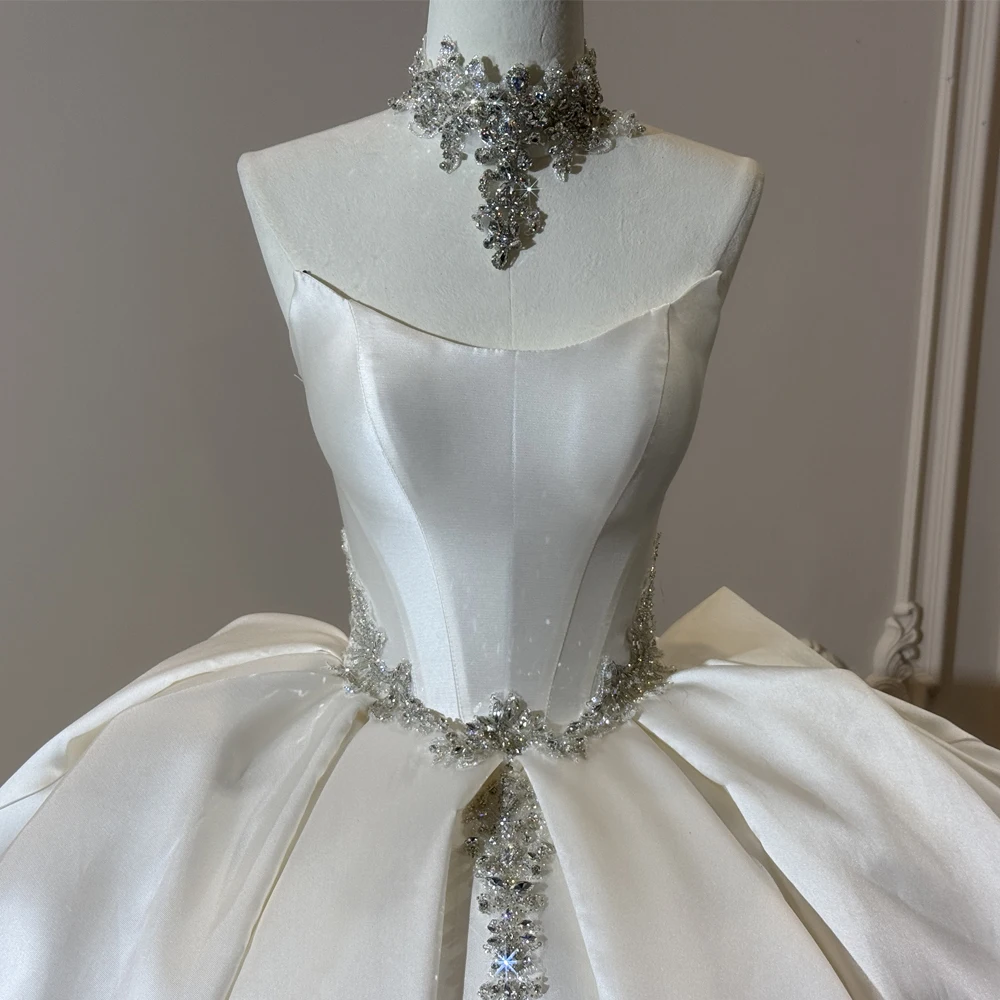 Cheap Satin Bridal Dresses For Weddings With Crystal Neckline Ball Gown Long Train Vestido Branco
Cheap Satin Bridal Dresses For Weddings With Crystal Neckline Ball Gown Long Train Vestido Branco