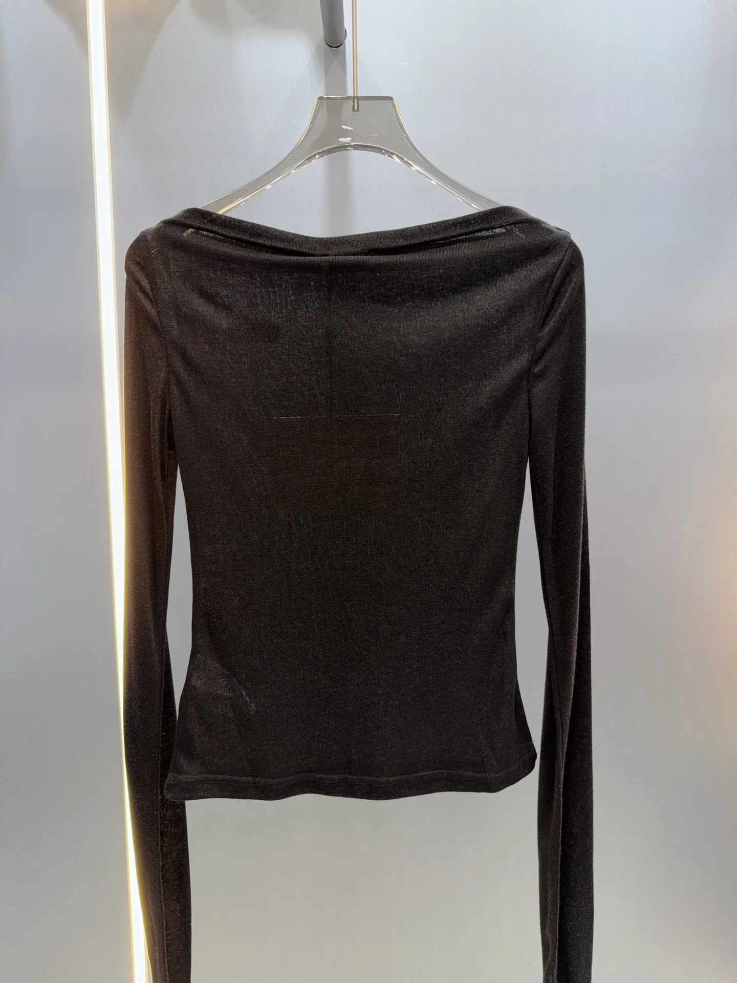 The Latest One-shoulder Ultra-thin See-through Base Layer For Women In Early Autumn
The Latest One-shoulder Ultra-thin See-through Base Layer For Women In Early Autumn