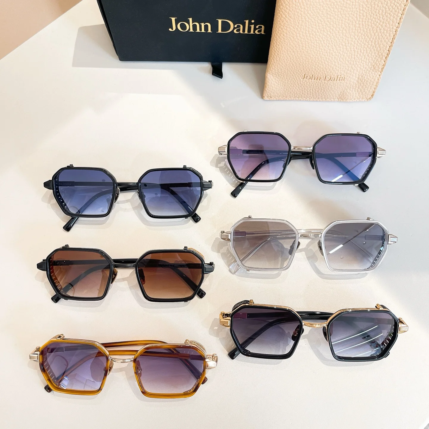 For JOHN DALIA JD PHIL Top High Quality Sunglasses Men Vintage Fashion Business Style Fashion Design Sunglasses Women with box
For JOHN DALIA JD PHIL Top High Quality Sunglasses Men Vintage Fashion Business Style Fashion Design Sunglasses Women with box