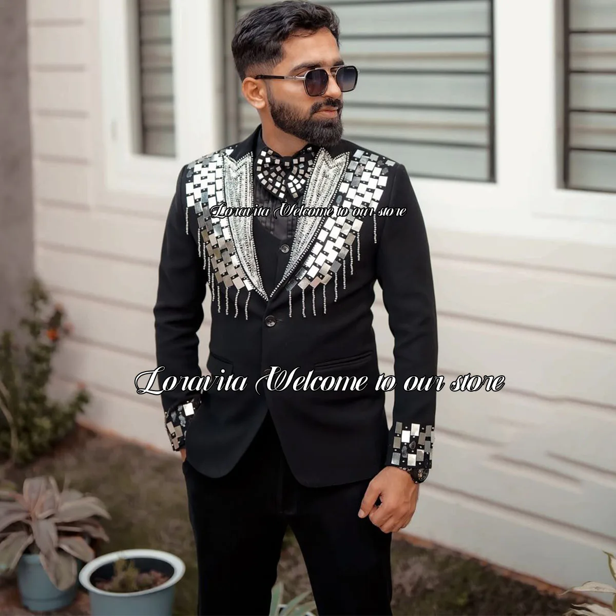 Luxury Metal Adorn Men Suits Shiny beading Lapel Groom Wedding Tuxedos 2 Piceces Male Prom Blazers Slim Fit Party Costume Homme
Luxury Metal Adorn Men Suits Shiny beading Lapel Groom Wedding Tuxedos 2 Piceces Male Prom Blazers Slim Fit Party Costume Homme
