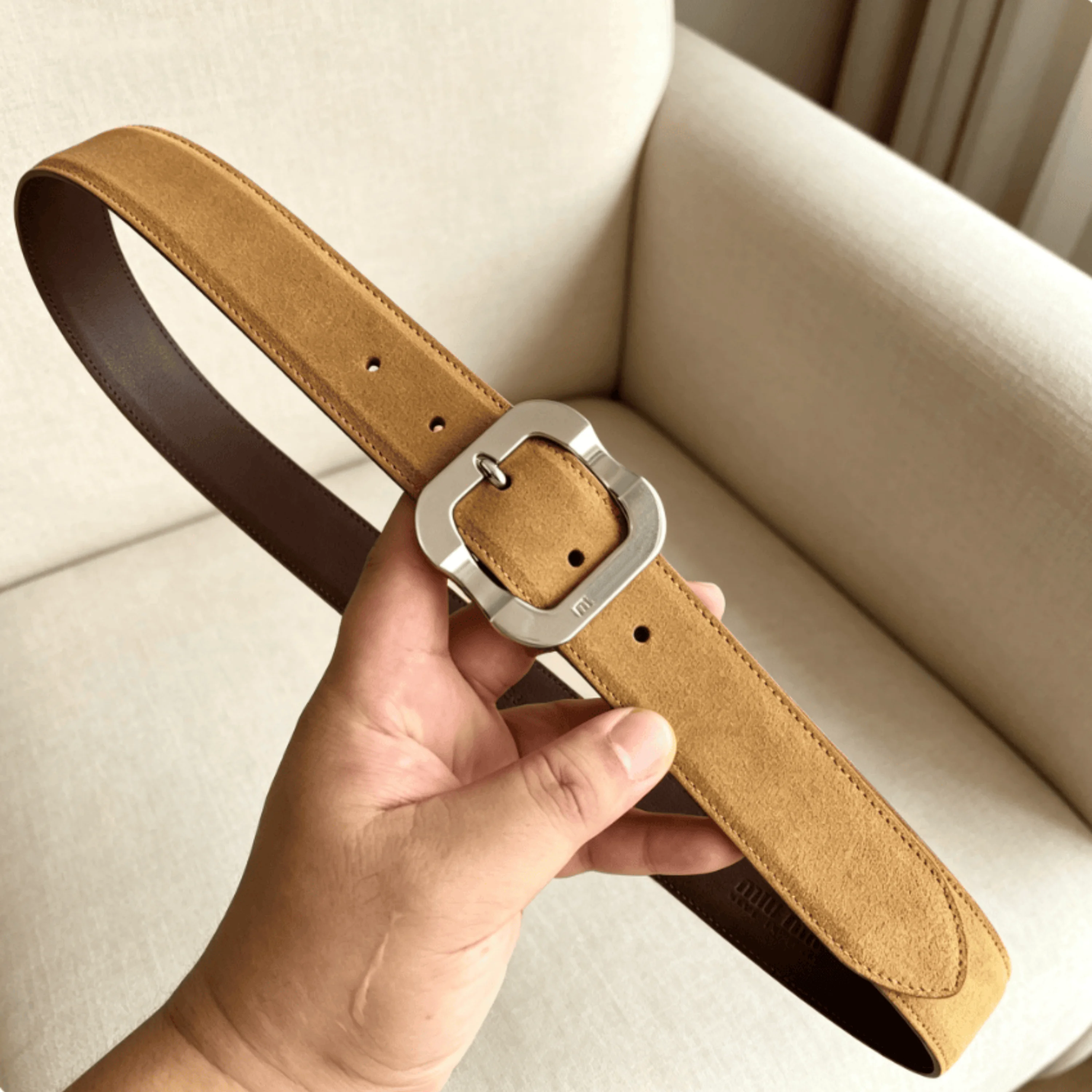 026 Women new belt Genuine Leather simple elegant versatile fashion Waist Belt Width: 3.5 cm
026 Women new belt Genuine Leather simple elegant versatile fashion Waist Belt Width: 3.5 cm