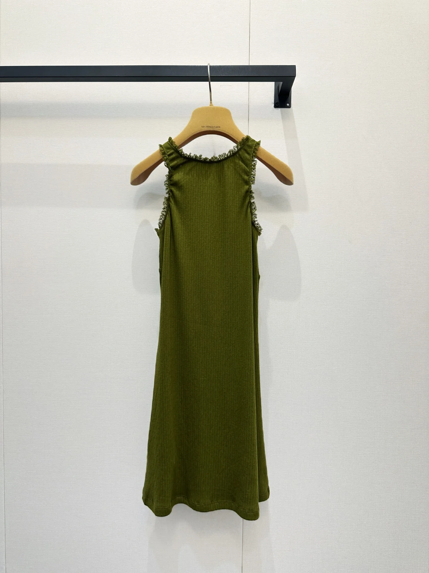 2026 Early Spring Designer Dress Ruffled sleeves with Belt velvet Mid-Length A-line Button Slimming Half-Sleeved
2026 Early Spring Designer Dress Ruffled sleeves with Belt velvet Mid-Length A-line Button Slimming Half-Sleeved