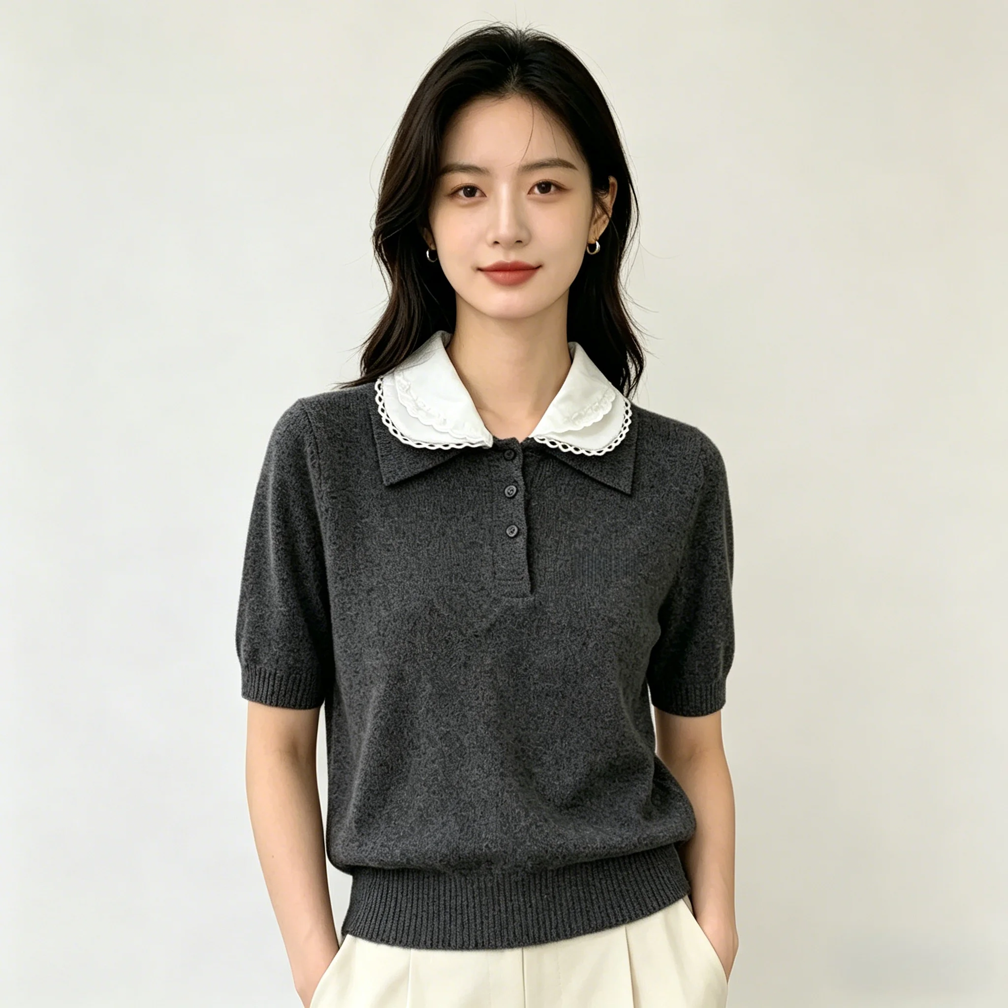 26SS Spring/Summer Women's Buttoned Collar Blouse with Ruffled Neckline and Fitted Short Sleeve Knitted Top LH041
26SS Spring/Summer Women's Buttoned Collar Blouse with Ruffled Neckline and Fitted Short Sleeve Knitted Top LH041