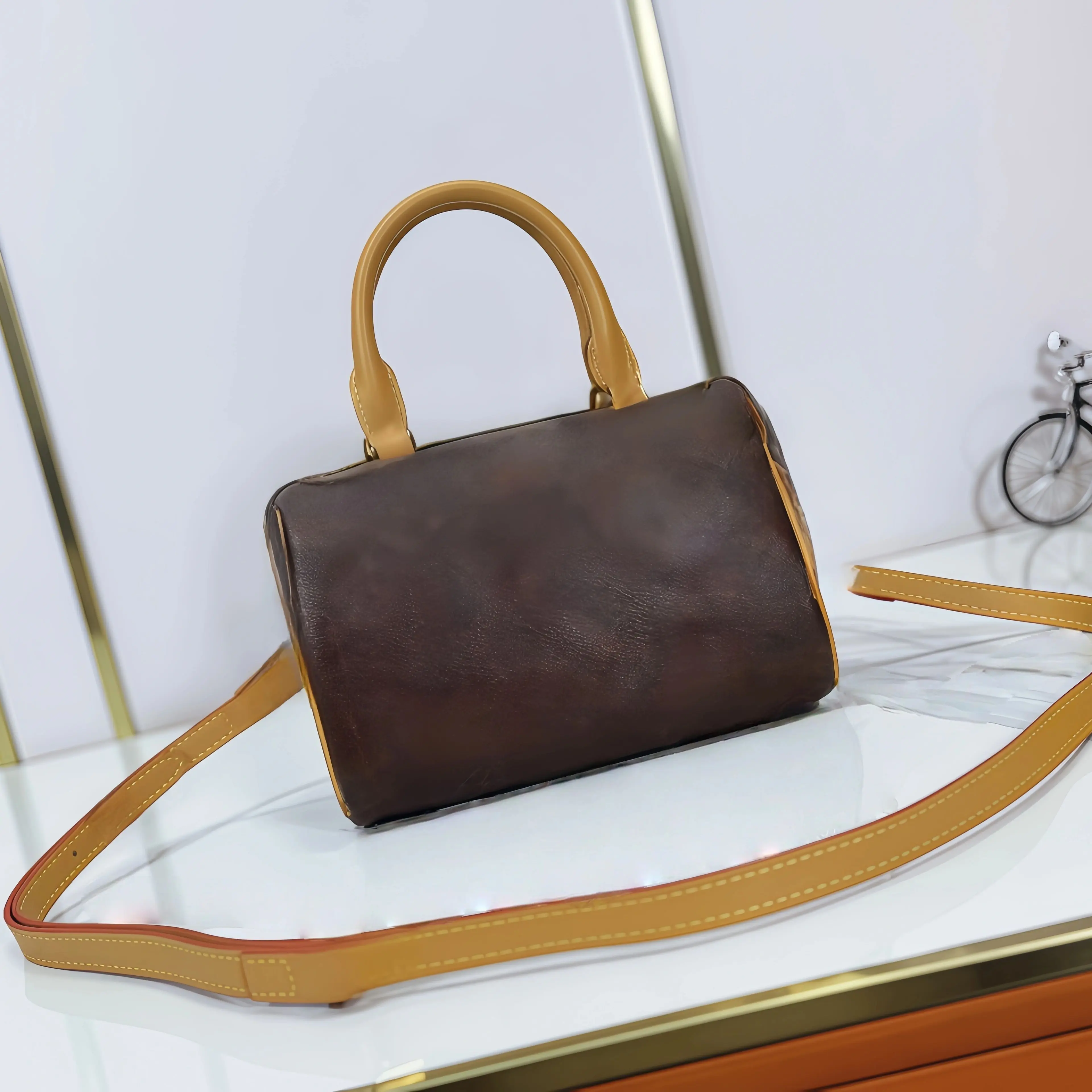 2026 Новая женская сумка, классический стиль, коричневый, металлический ремень на плечо, съемный и регулируемый, 20,5 x 13,5 x 12,0 см
2026 Новая женская сумка, классический стиль, коричневый, металлический ремень на плечо, съемный и регулируемый, 20,5 x 13,5 x 12,0 см
