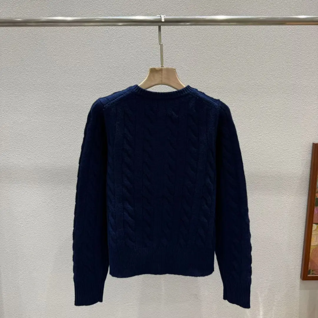 Осень/зима 2022, новая женская одежда, однотонный шерстяной пуловер с длинными рукавами и вышивкой, вязаный свитер
Осень/зима 2022, новая женская одежда, однотонный шерстяной пуловер с длинными рукавами и вышивкой, вязаный свитер