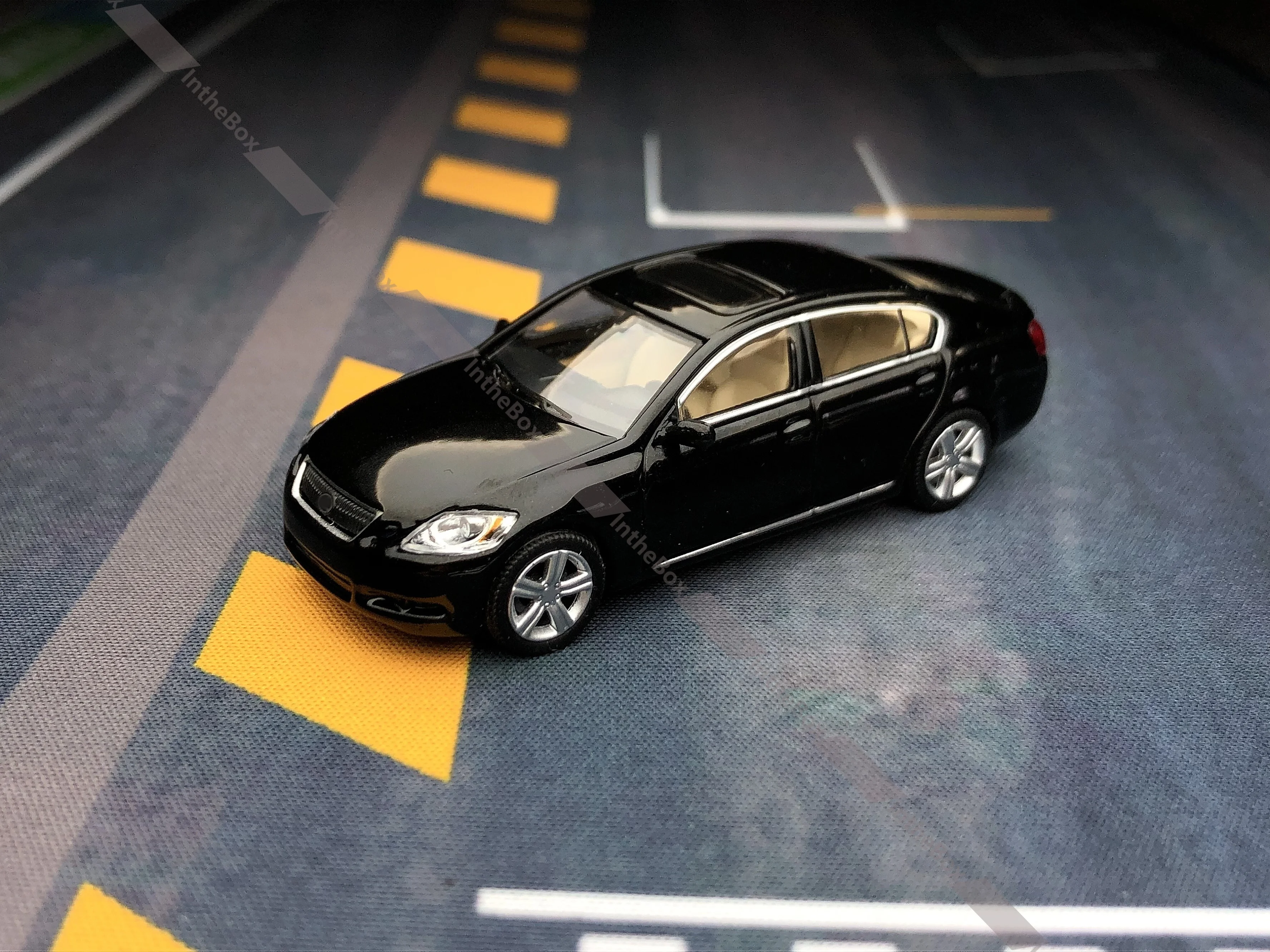 Model1 1/64 GS300 JDM Black Diecast Model Car Collection Limited Edition Hobby Toys
Model1 1/64 GS300 JDM Black Diecast Model Car Collection Limited Edition Hobby Toys