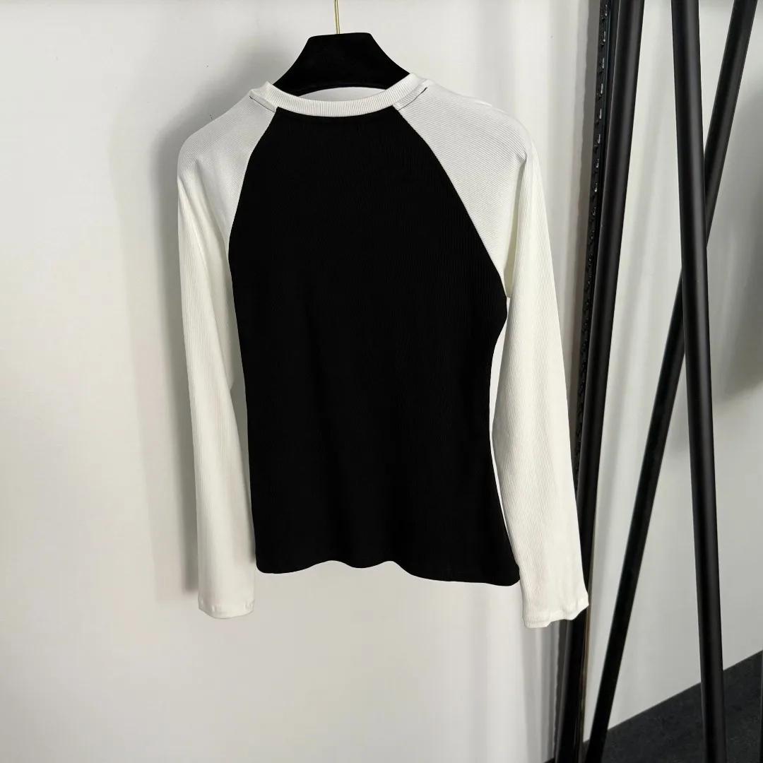 2025 New Embroidered and color-blocked long-sleeved T-shirt base layer top Versatile Slimming Figure-hugging winter autumn
2025 New Embroidered and color-blocked long-sleeved T-shirt base layer top Versatile Slimming Figure-hugging winter autumn