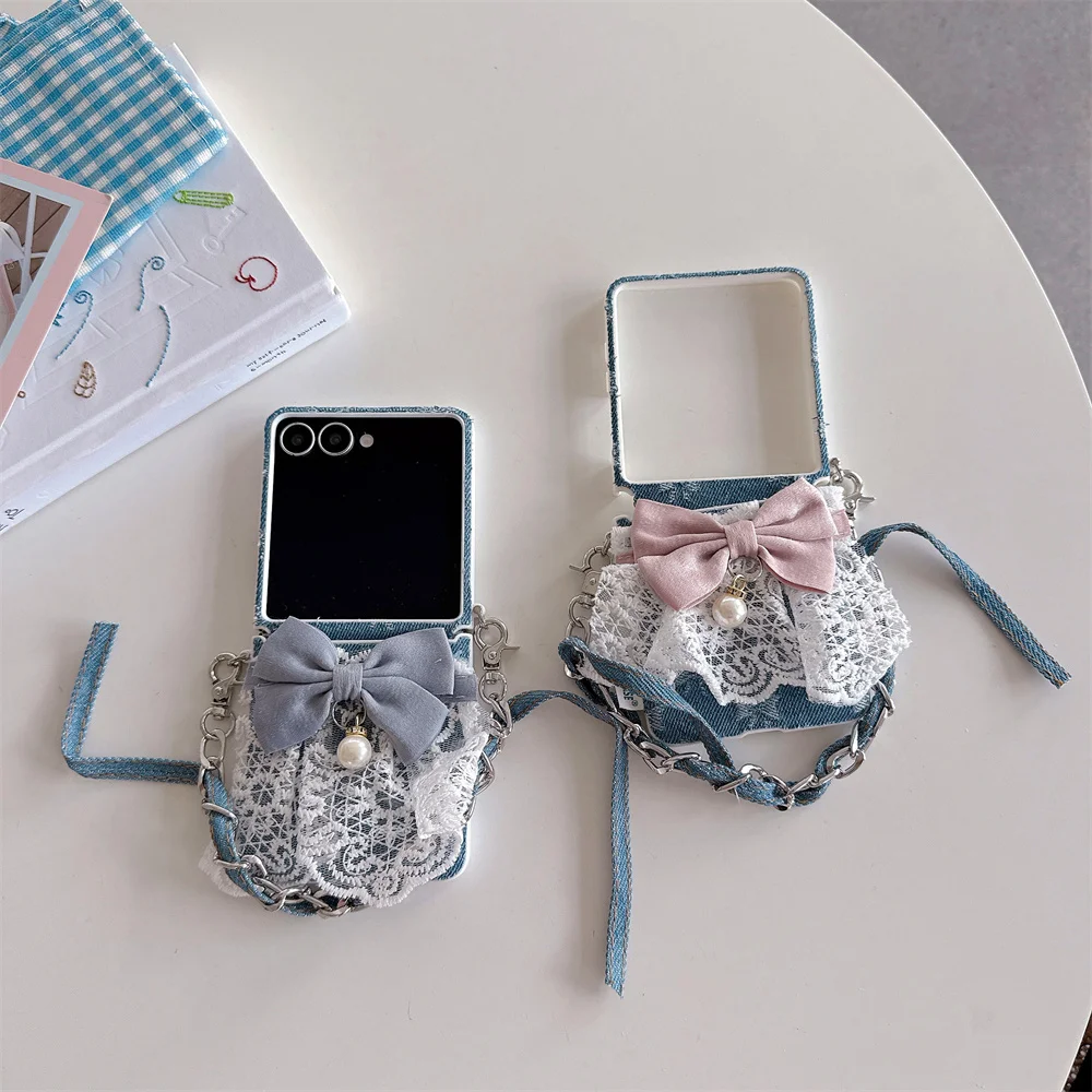 Korean Cute Bowknot Denim Phone case for Samsung Galaxy Z Flip 8 7 6 7FE Flip8 Flip7 Flip6 flip5 Cover Portable With Chain Cases
Korean Cute Bowknot Denim Phone case for Samsung Galaxy Z Flip 8 7 6 7FE Flip8 Flip7 Flip6 flip5 Cover Portable With Chain Cases