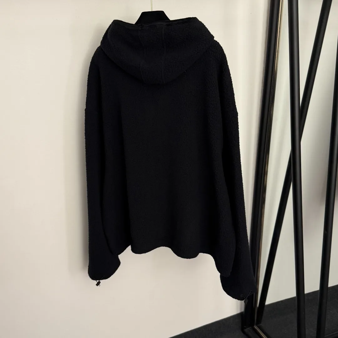 Autumn and Winter New Polar Fleece Warm and Comfortable Loose Long Sleeve Hooded Zipper Jacket
Autumn and Winter New Polar Fleece Warm and Comfortable Loose Long Sleeve Hooded Zipper Jacket