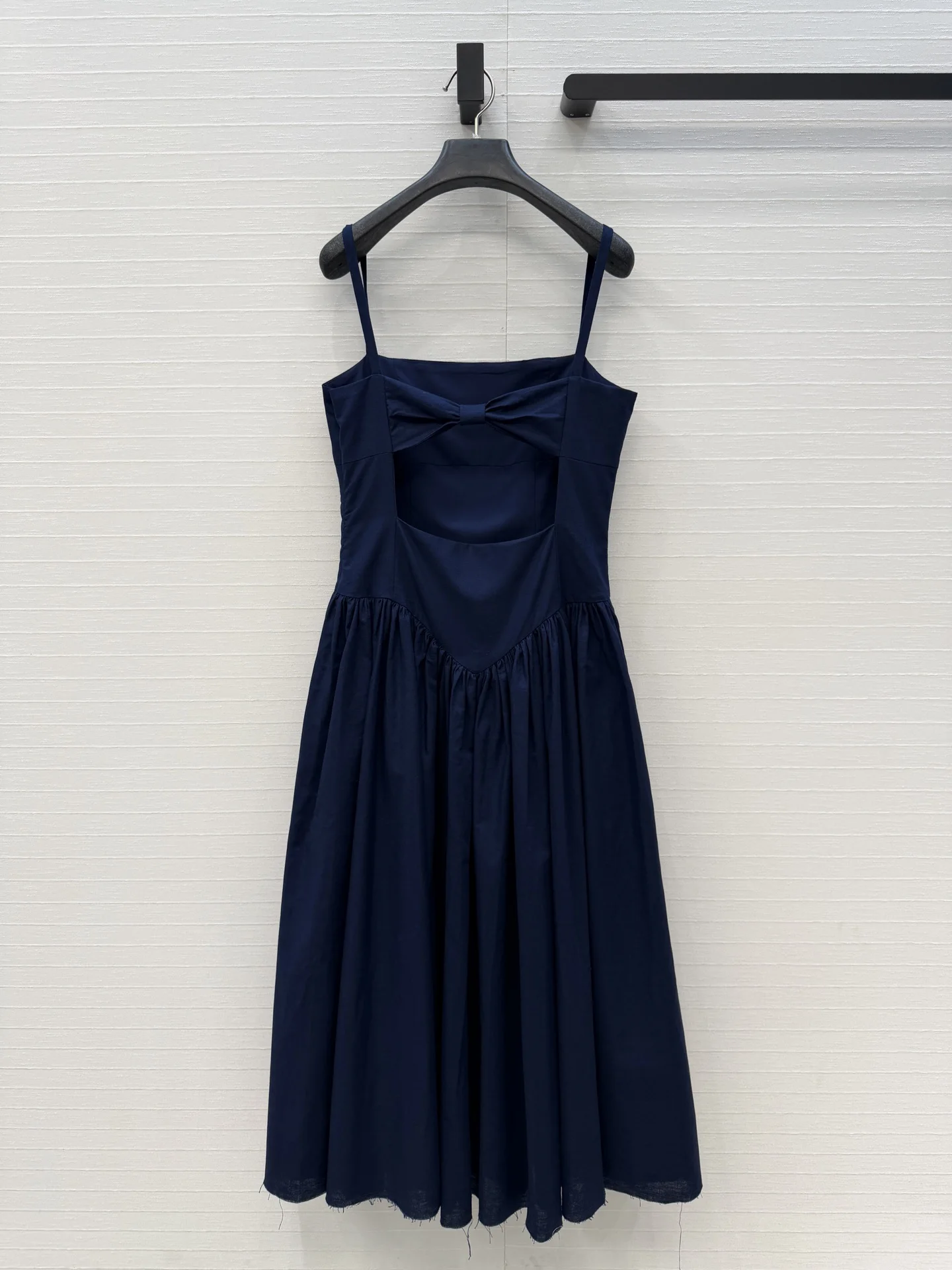 2026 Early Spring Designer Dress Ruffled sleeves with Belt velvet Mid-Length A-line Button Slimming Half-Sleeved
2026 Early Spring Designer Dress Ruffled sleeves with Belt velvet Mid-Length A-line Button Slimming Half-Sleeved