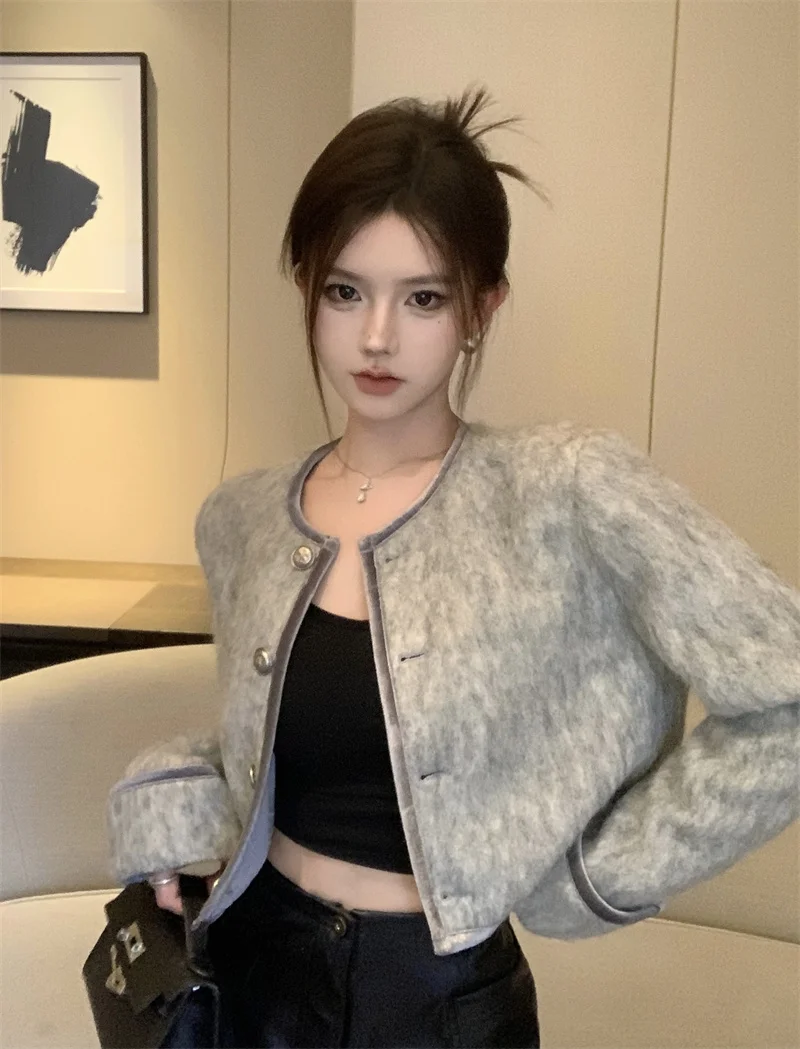Women 2023 Autumn/Winter New Vintage Coat Fragrance Wool Jacket Chaquetas Jaqueta
Women 2023 Autumn/Winter New Vintage Coat Fragrance Wool Jacket Chaquetas Jaqueta