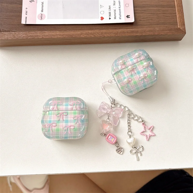 Korean blue and green checkered bow headphone caps are suitable for AirPods Pro 2 4 Airpods 4 3 2 1 Cute pendant key chain Funda
Korean blue and green checkered bow headphone caps are suitable for AirPods Pro 2 4 Airpods 4 3 2 1 Cute pendant key chain Funda